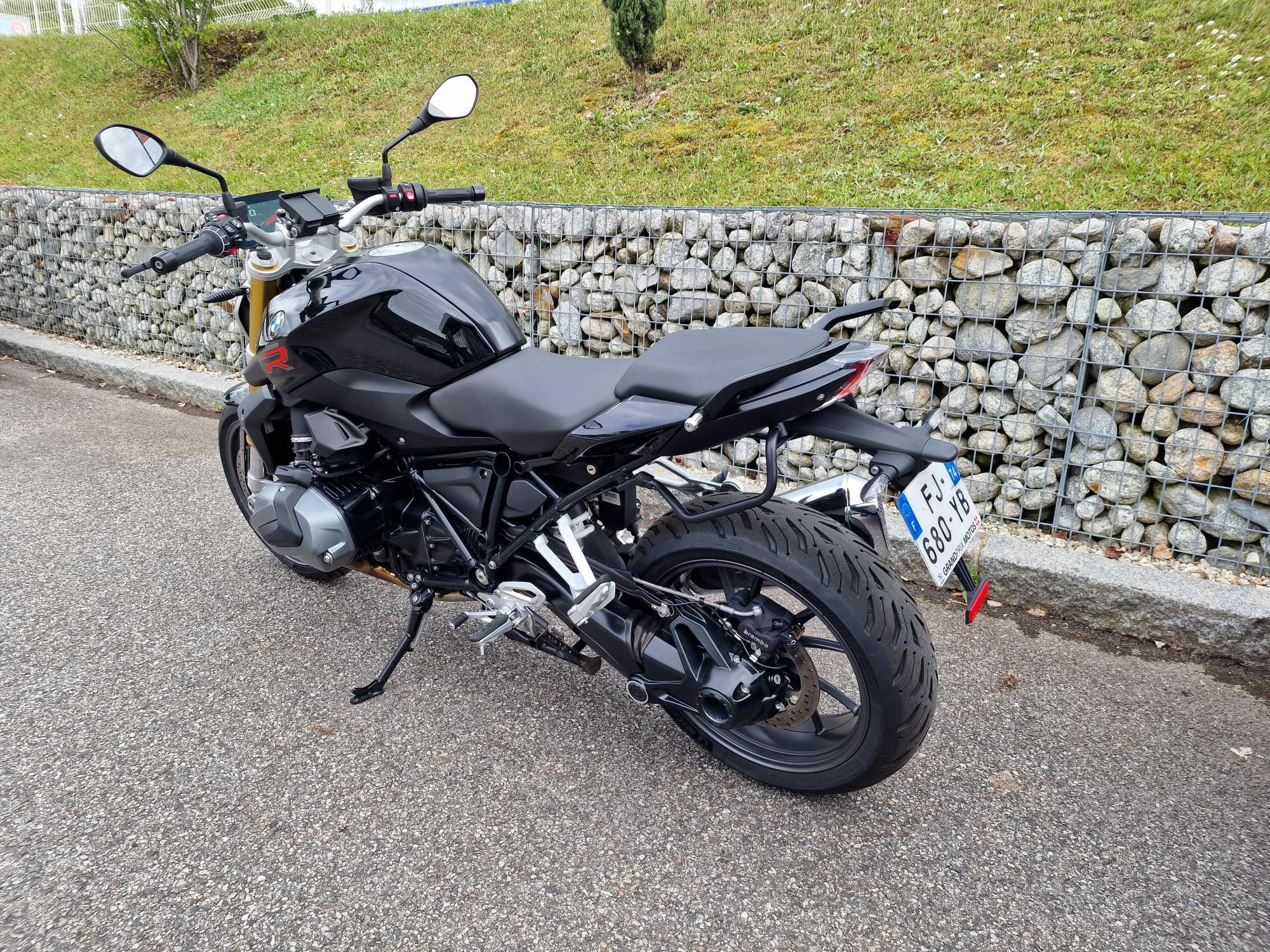 photo de BMW R 1250 R 1250 occasion de couleur  en vente à Ville La Grand n°3