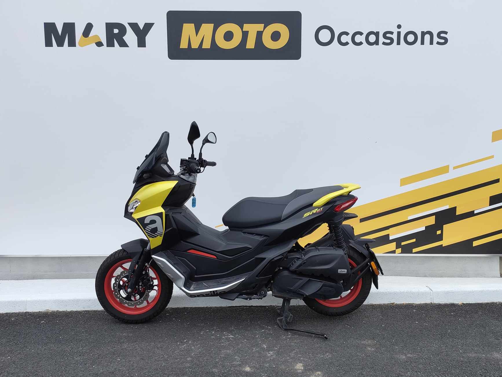 photo de APRILIA SR 125 GT 125 occasion de couleur  en vente   Bieville Beuville