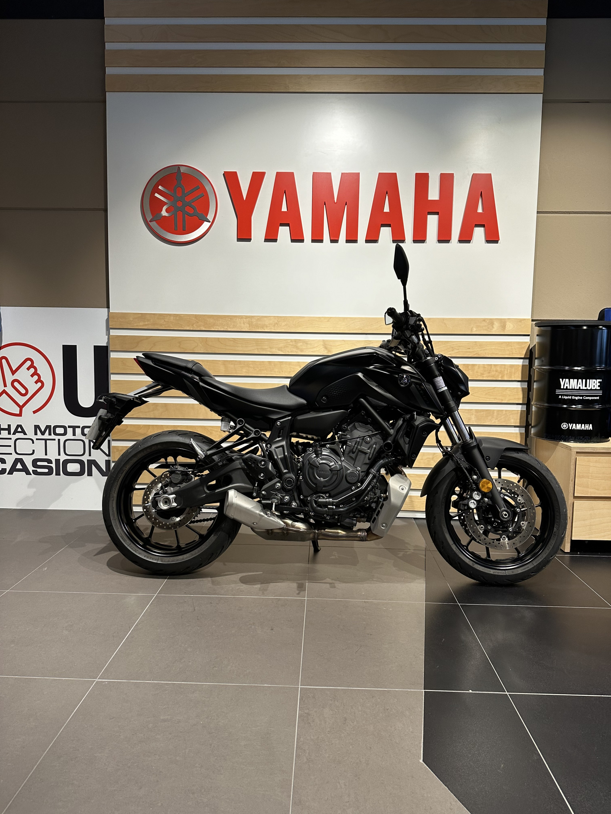 photo de YAMAHA MT-07 689 occasion de couleur  en vente à Bayonne n°2