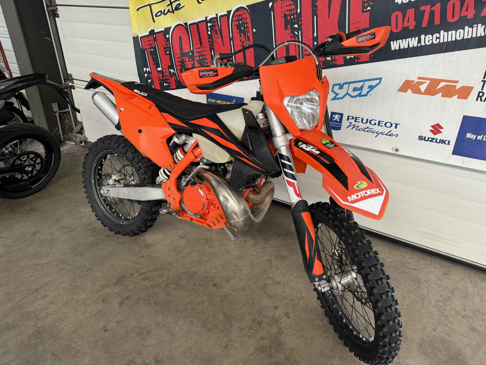 photo de KTM EXC (ENDURO) 300 occasion de couleur  en vente à St Germain Laprade n°3