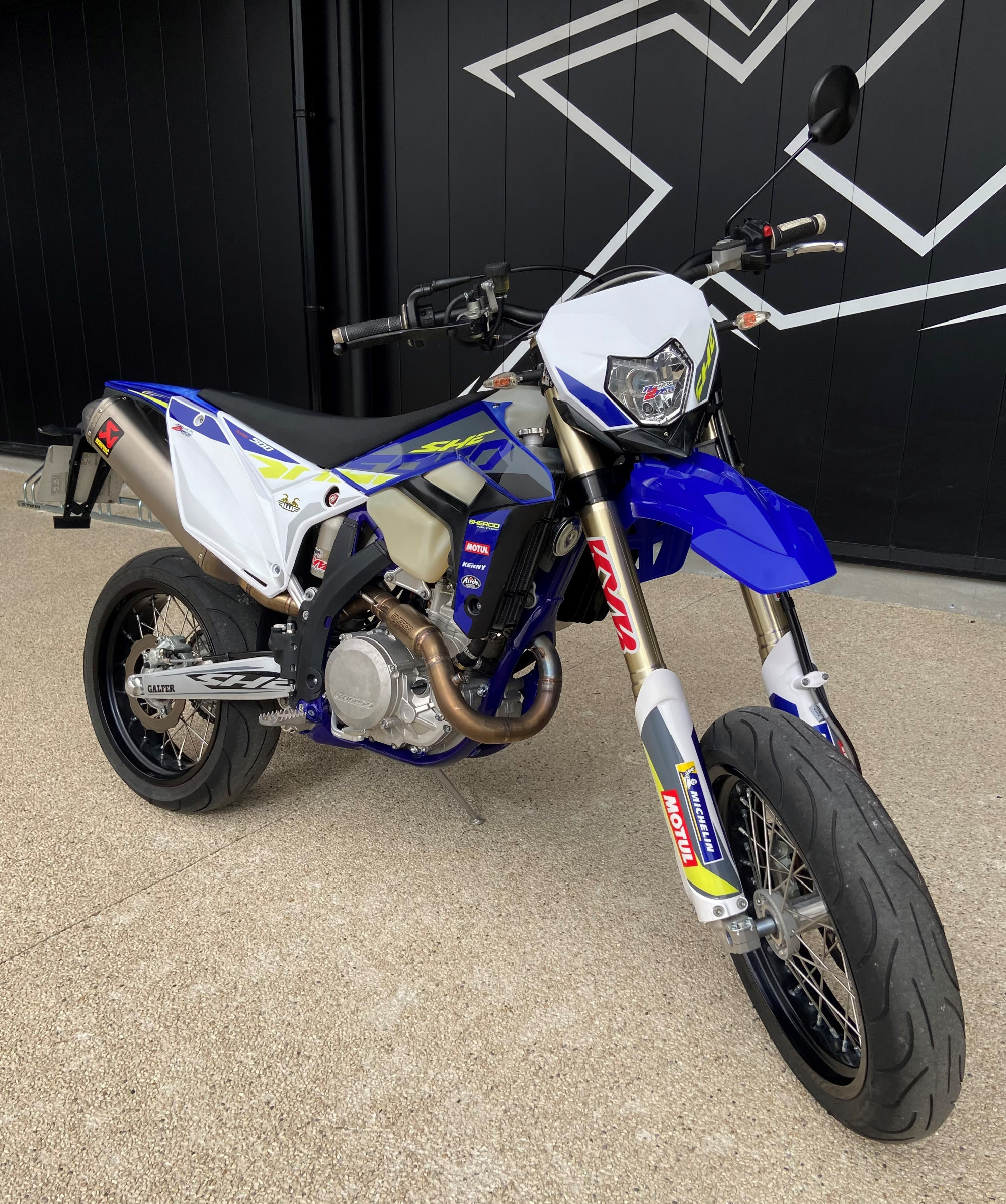 photo de SHERCO SUPERMOTARD 500 occasion de couleur  en vente à Aubenas n°1