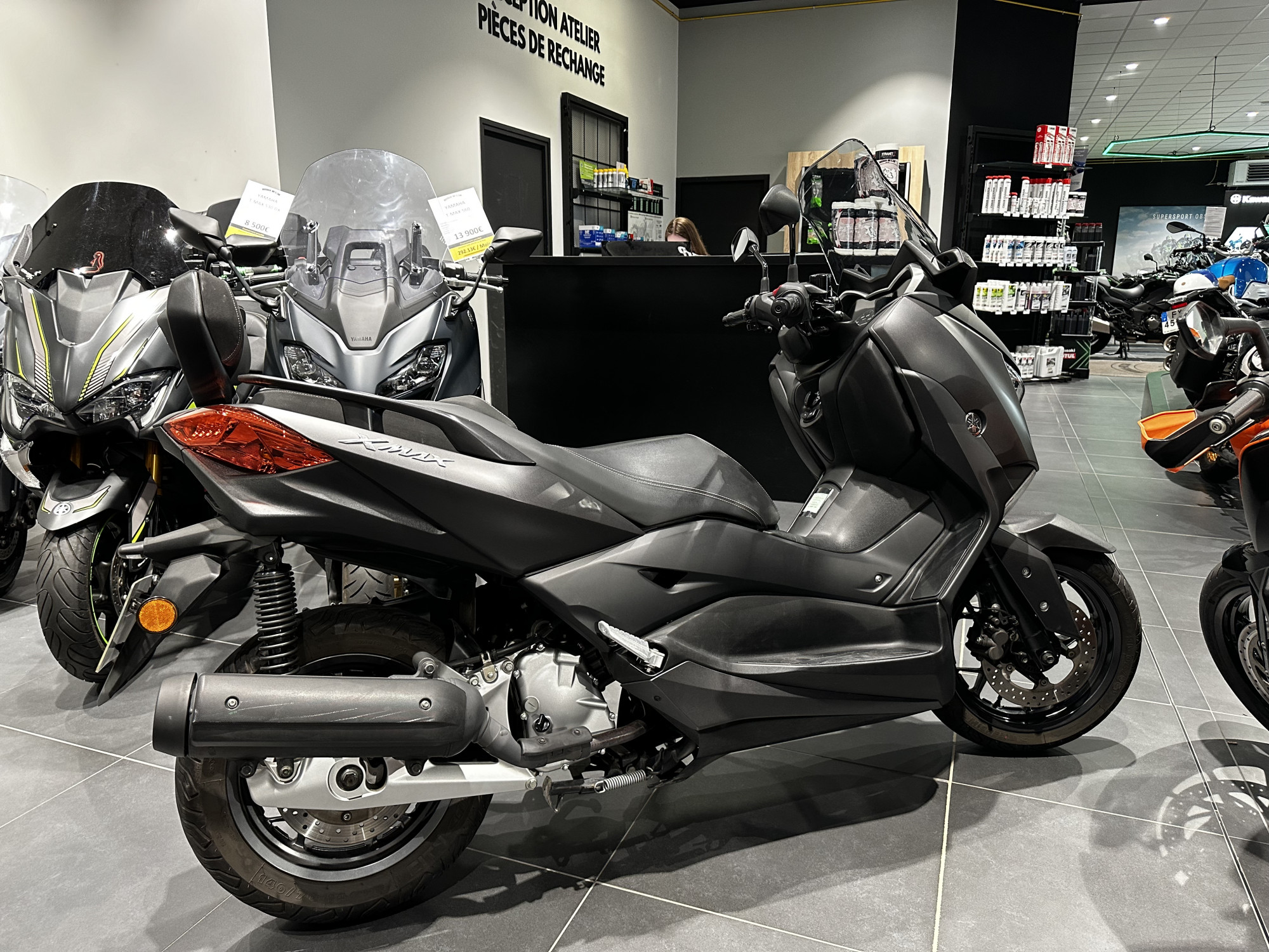 photo de YAMAHA X-MAX 125 occasion de couleur  en vente à Ploeren n°2