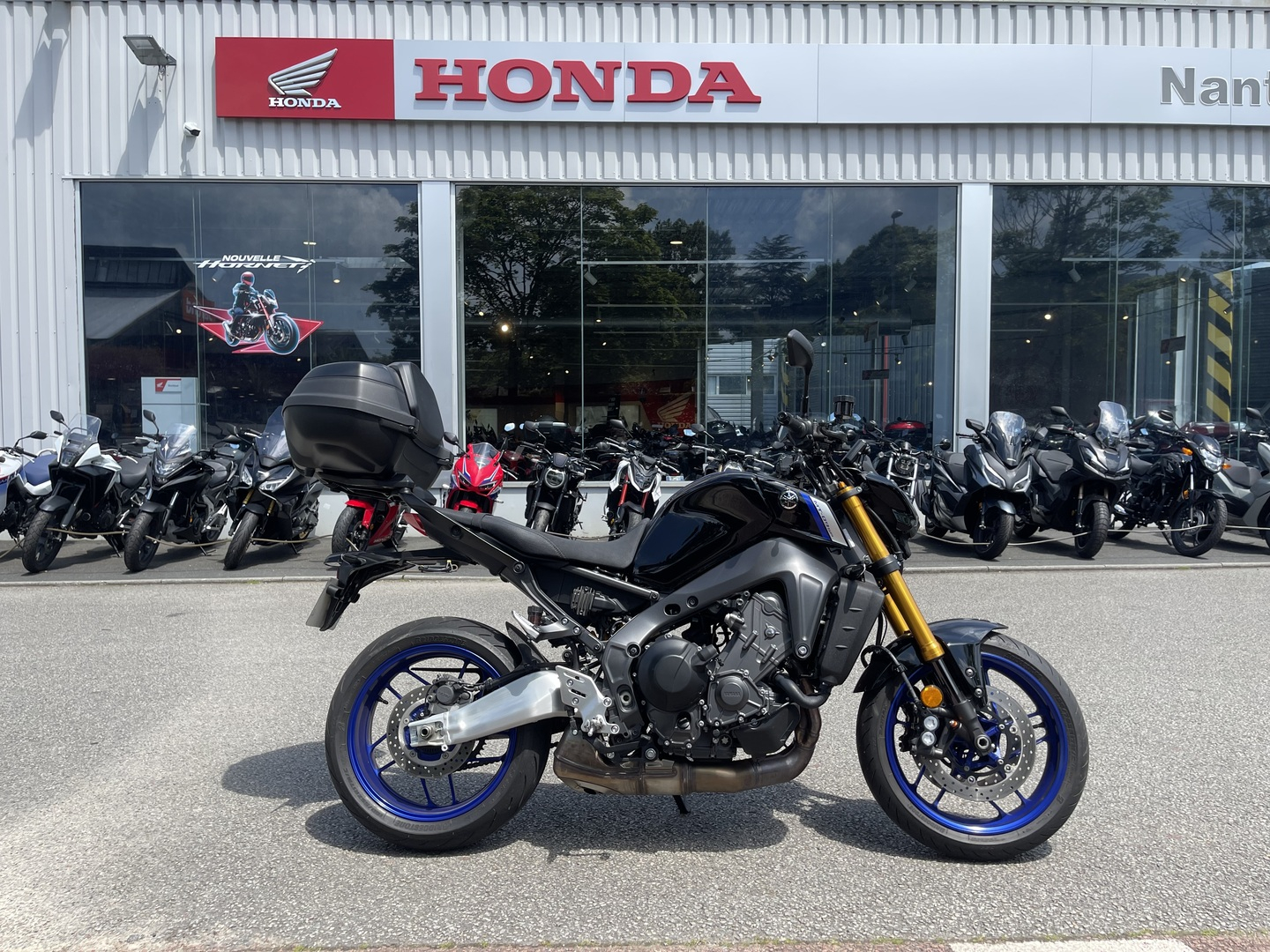 photo de YAMAHA MT-09 SP 850 occasion de couleur  en vente à Orvault n°2