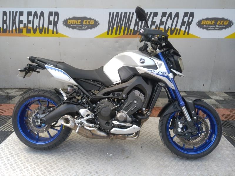 photo de YAMAHA MT-09 STREET R. 850 occasion de couleur  en vente à Vitrolles n°1