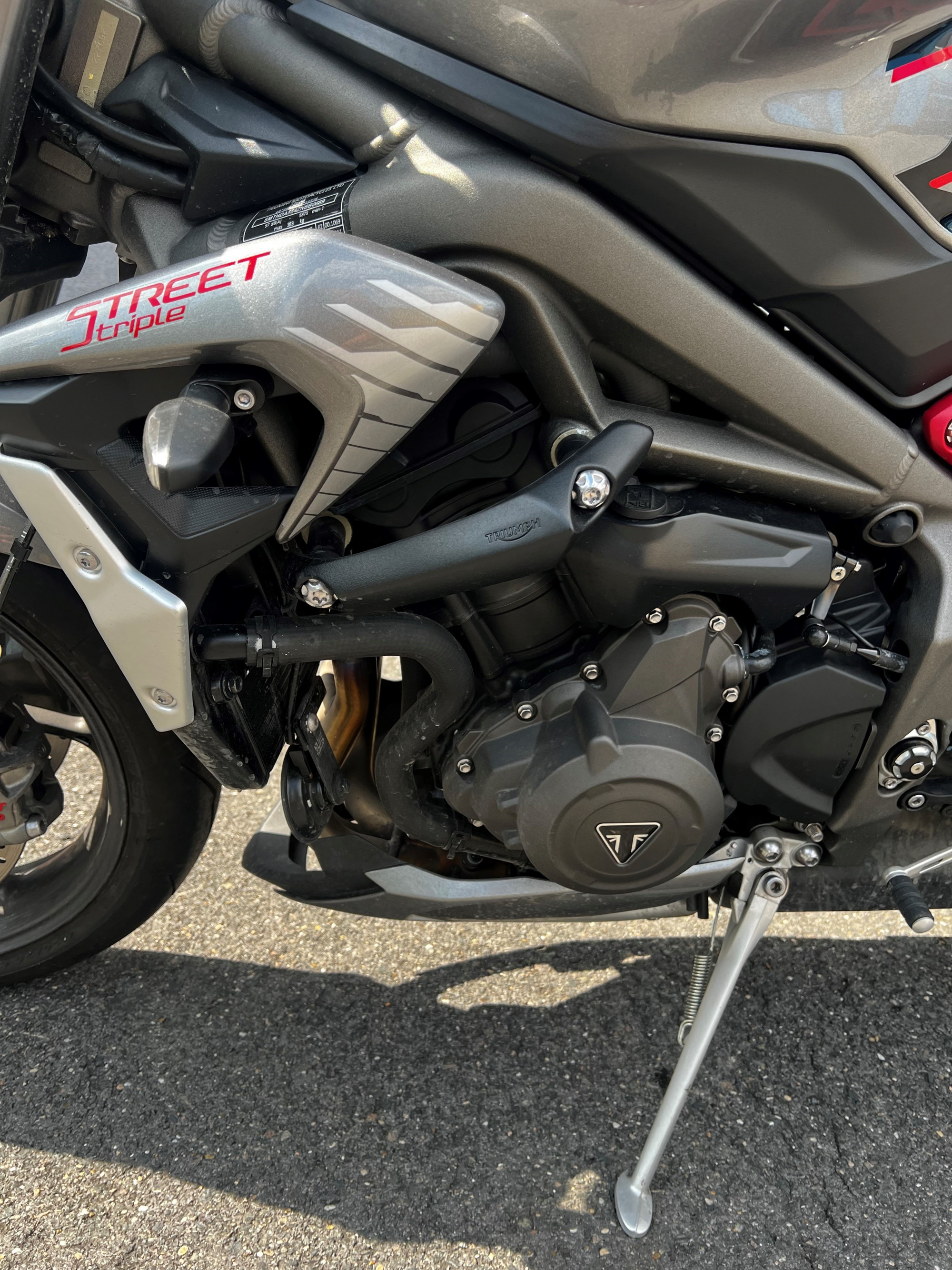 photo de TRIUMPH STREET TRIPLE 765 RS 765 occasion de couleur  en vente à Bonneuil Sur Marne n°2