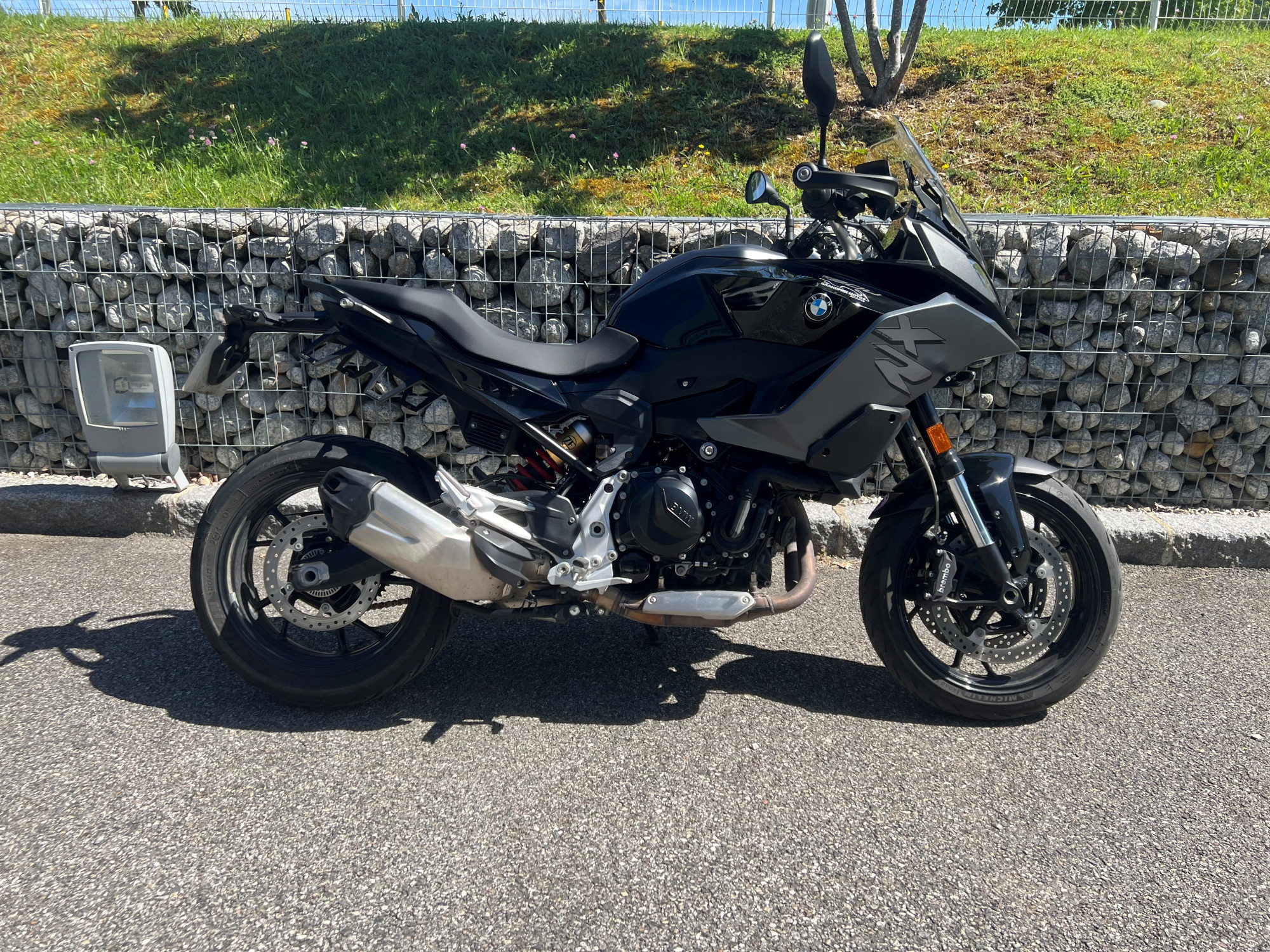 photo de BMW F 900 XR 900 occasion de couleur  en vente à Ville La Grand n°1