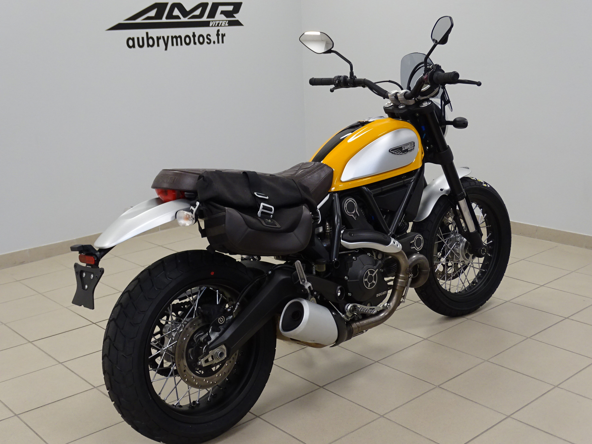 photo de DUCATI SCRAMBLER 800 ICON 800 occasion de couleur  en vente à Vittel n°1