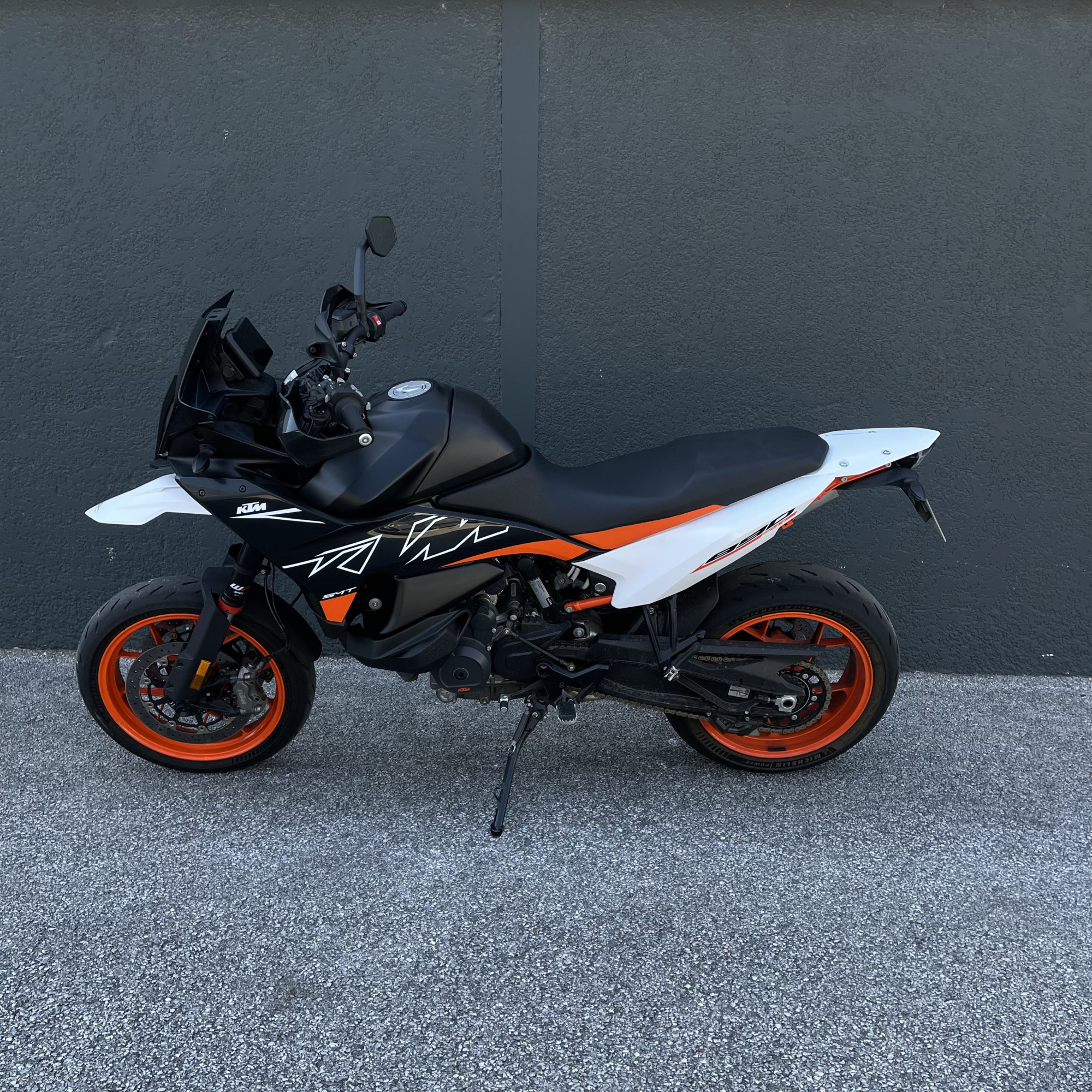 photo de KTM 890 SMT 889 occasion de couleur  en vente à Perpignan n°3