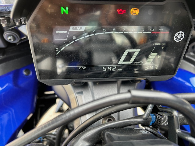 photo de YAMAHA YZF-R7 700 occasion de couleur  en vente à Conflans Ste Honorine n°2