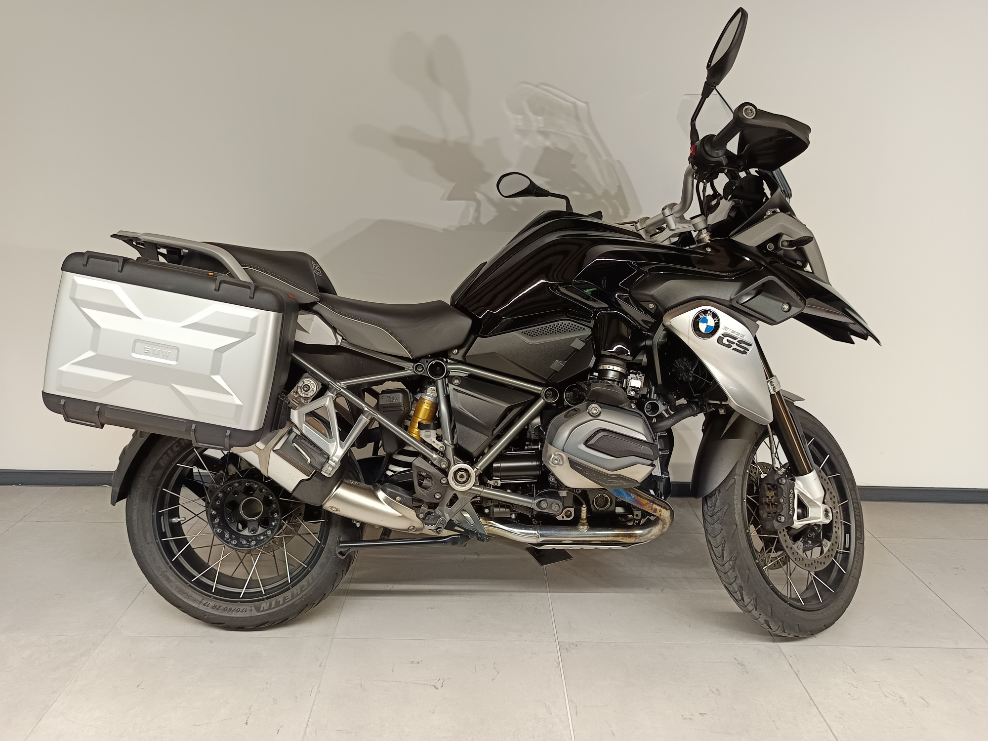 photo de BMW R 1200 1200 occasion de couleur  en vente à Cabestany n°3