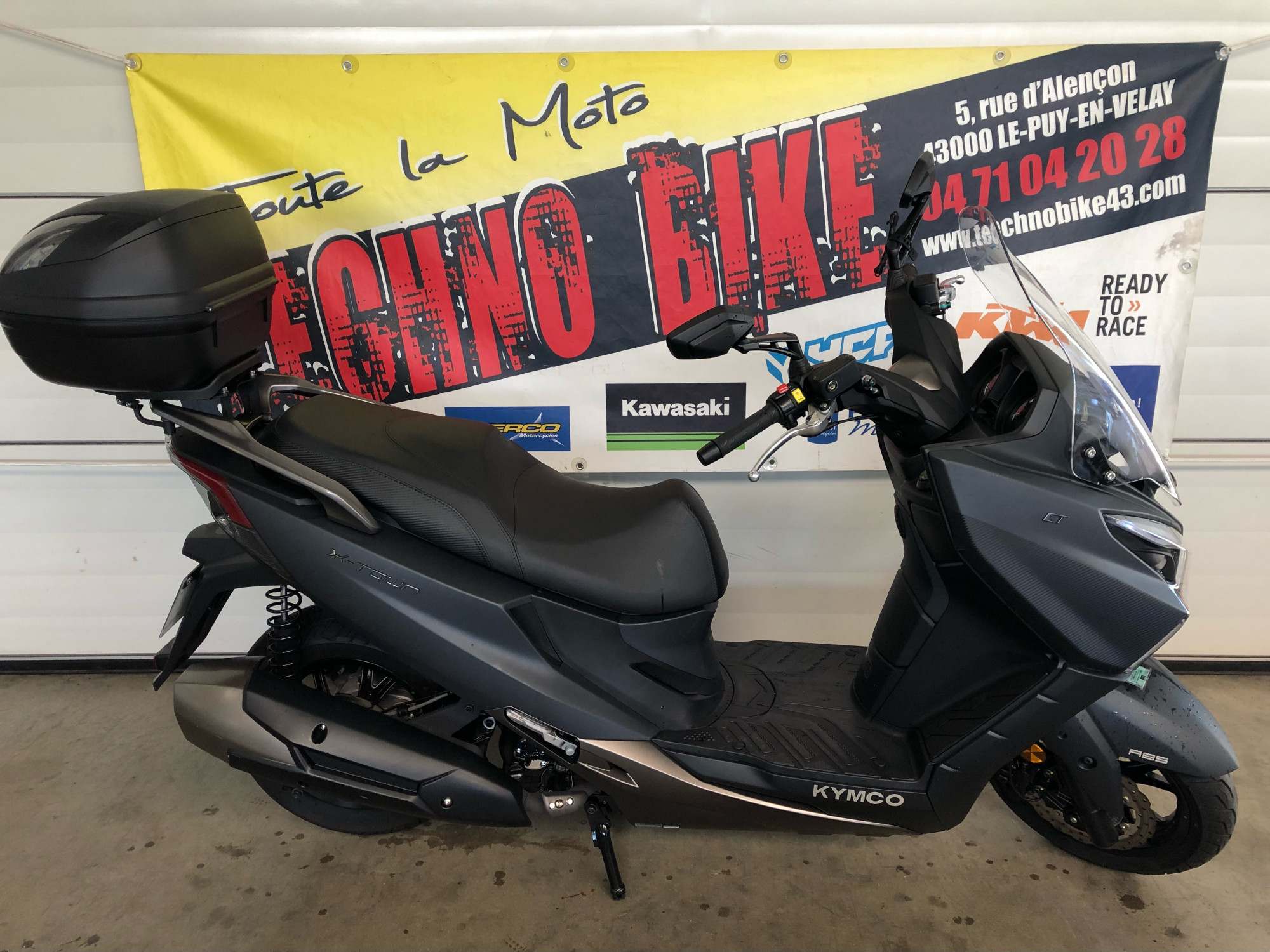 photo de KYMCO X-TOWN 300 300 occasion de couleur  en vente à St Germain Laprade n°3