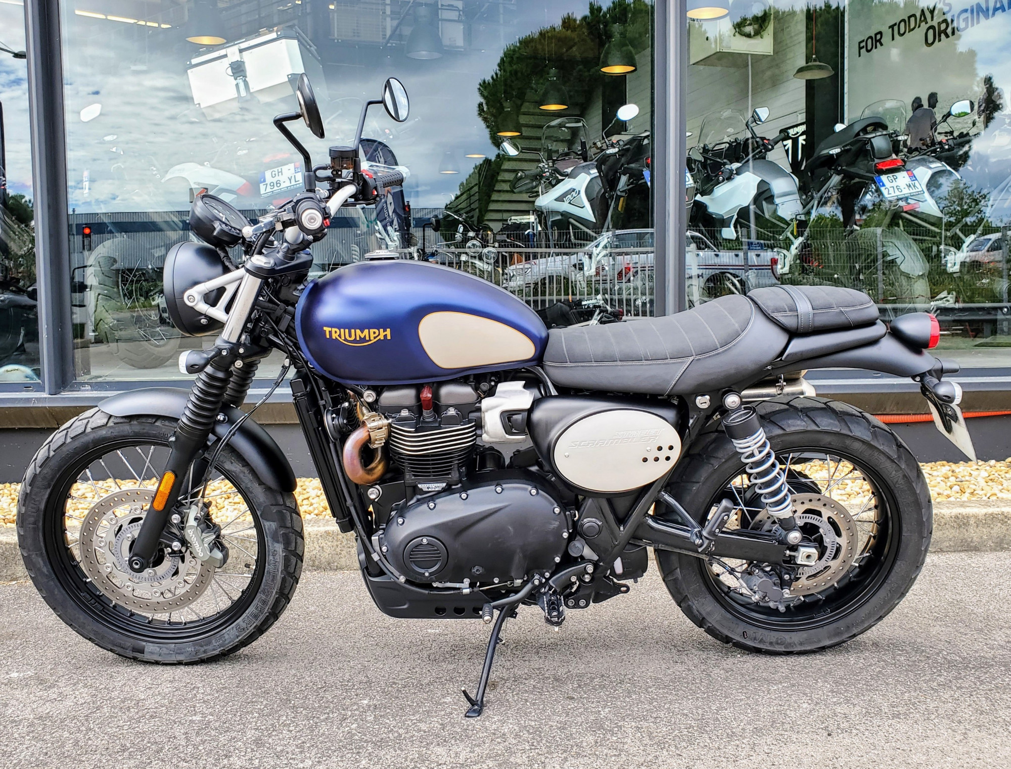 photo de TRIUMPH STREET SCRAMBLER 900 900 occasion de couleur  en vente à Montpellier n°1