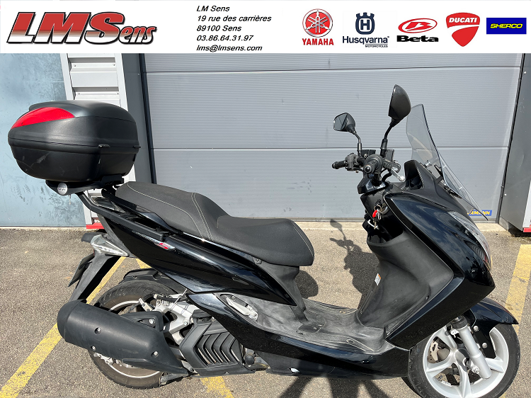 photo de YAMAHA MAJESTY 125 occasion de couleur  en vente   Sens