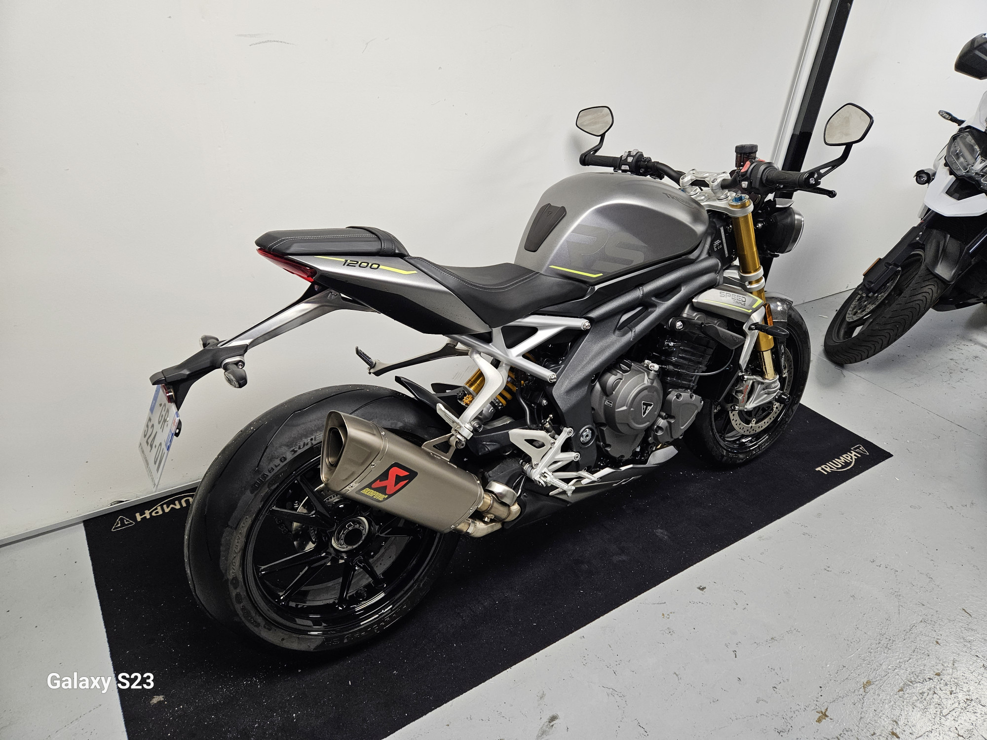 photo de TRIUMPH SPEED TRIPLE 1200 RS 1160 occasion de couleur  en vente à Coignieres n°3