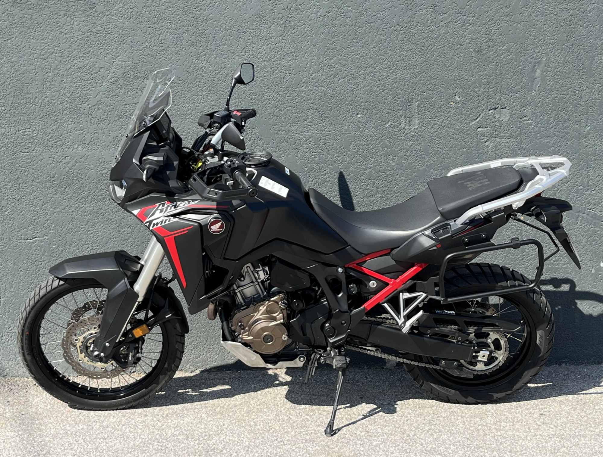 photo de HONDA AFRICA TWIN CRF1100L 1100 occasion de couleur  en vente à Perpignan n°2