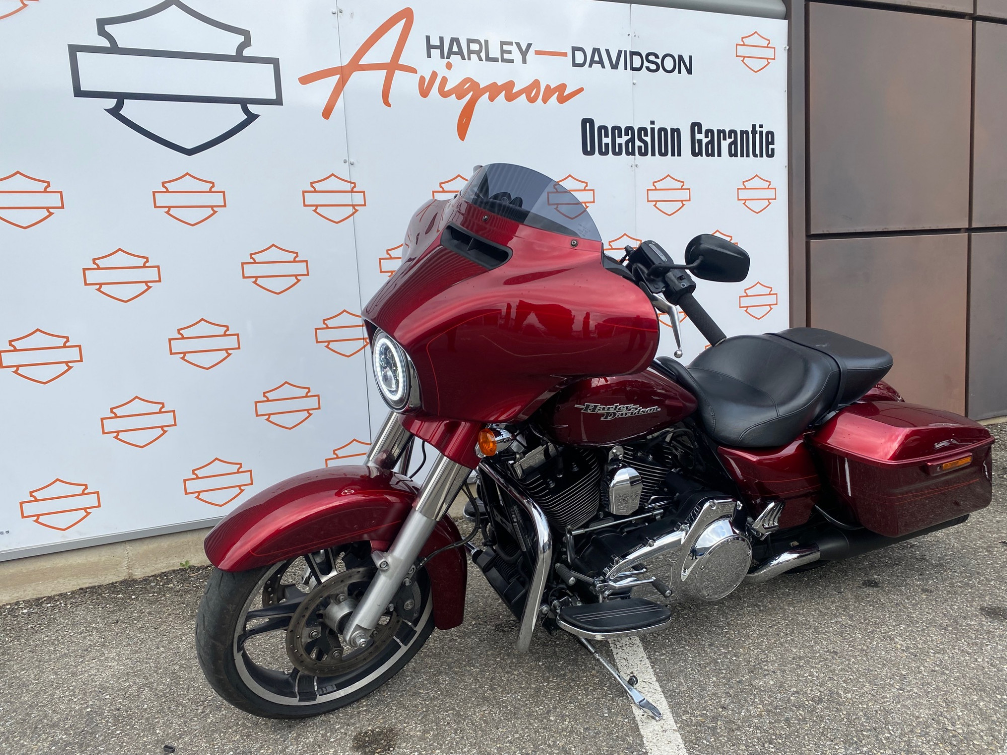 photo de HARLEY DAVIDSON TOURING STREET GLIDE 1690 SPECIA 1690 occasion de couleur  en vente à Rochefort Du Gard n°2