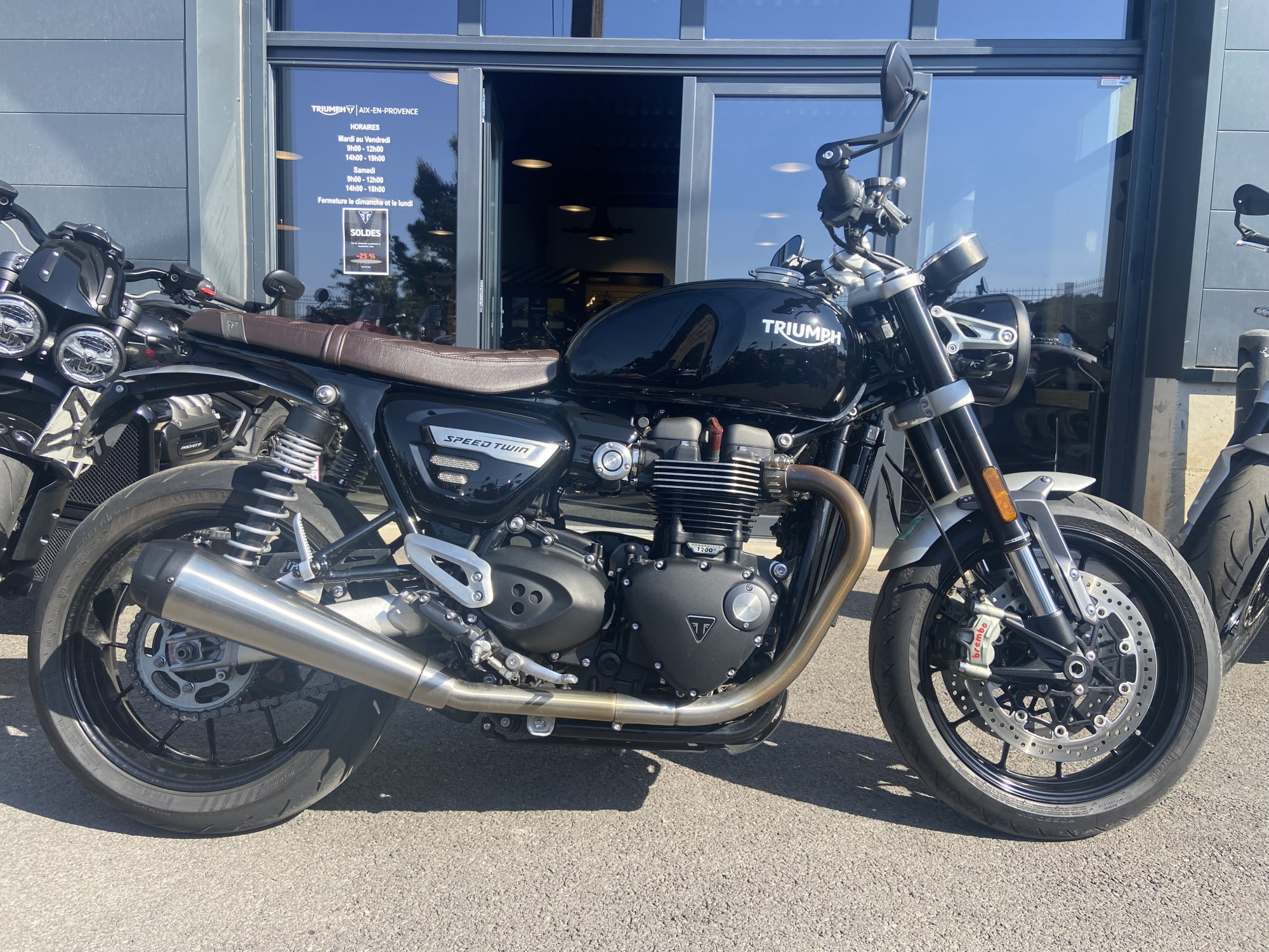 photo de TRIUMPH SPEED TWIN 1200 1200 occasion de couleur  en vente à Septemes Les Vallons n°3