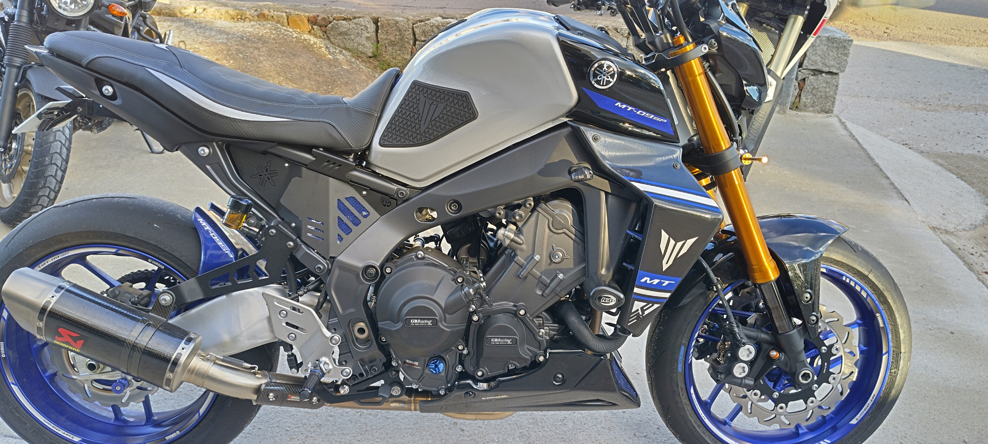 photo de YAMAHA MT-09 SP 850 occasion de couleur  en vente à Porto Vecchio n°2