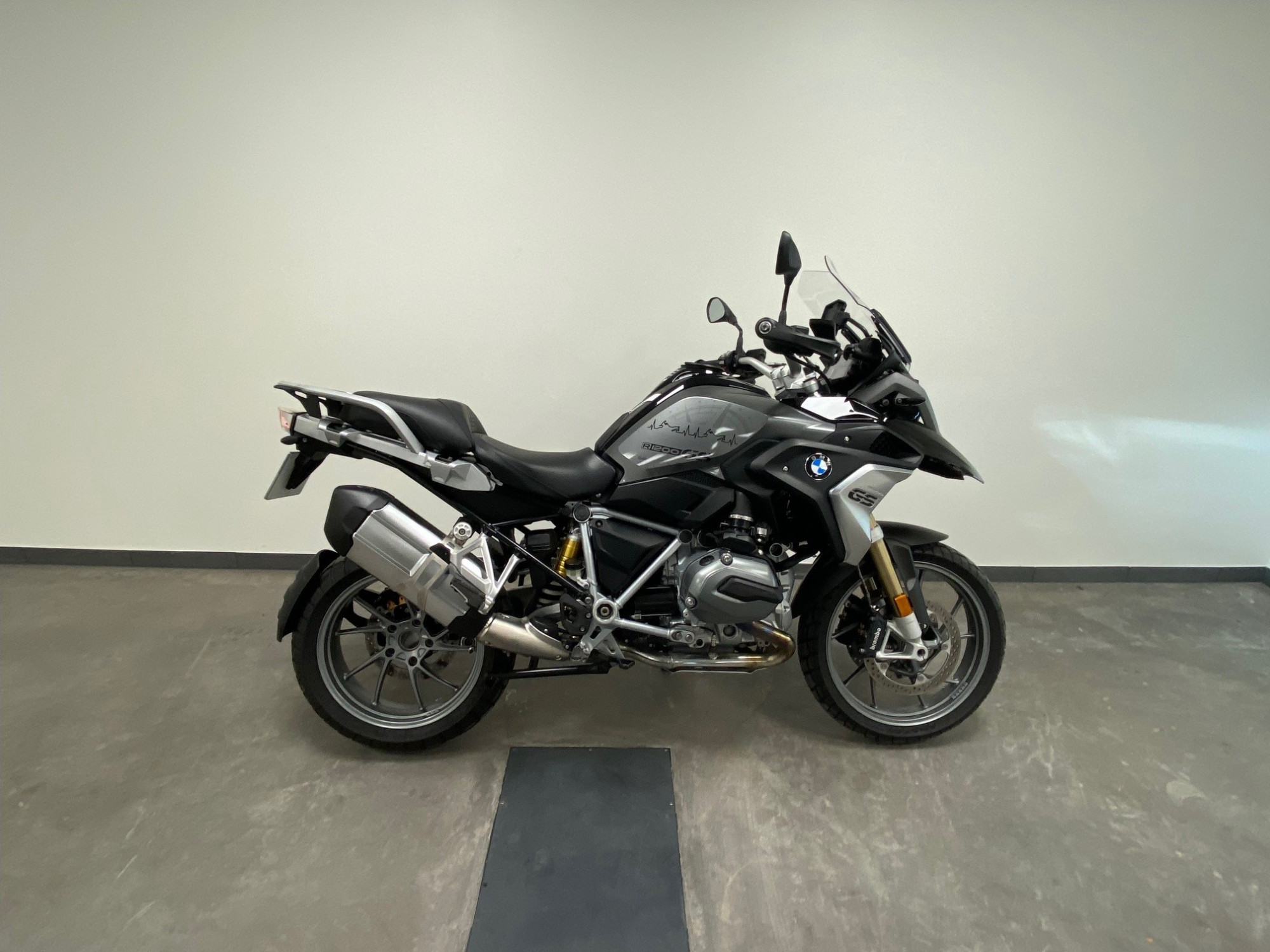 photo de BMW R 1200 1200 occasion de couleur  en vente à Epagny n°3