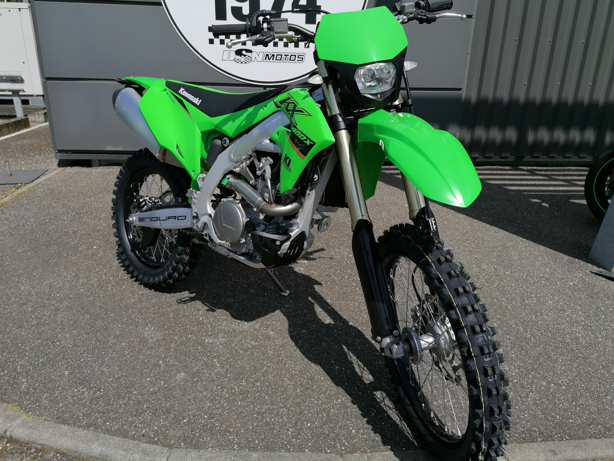 photo de KAWASAKI KX450F ENDURO 450 occasion de couleur  en vente à Marmande n°3