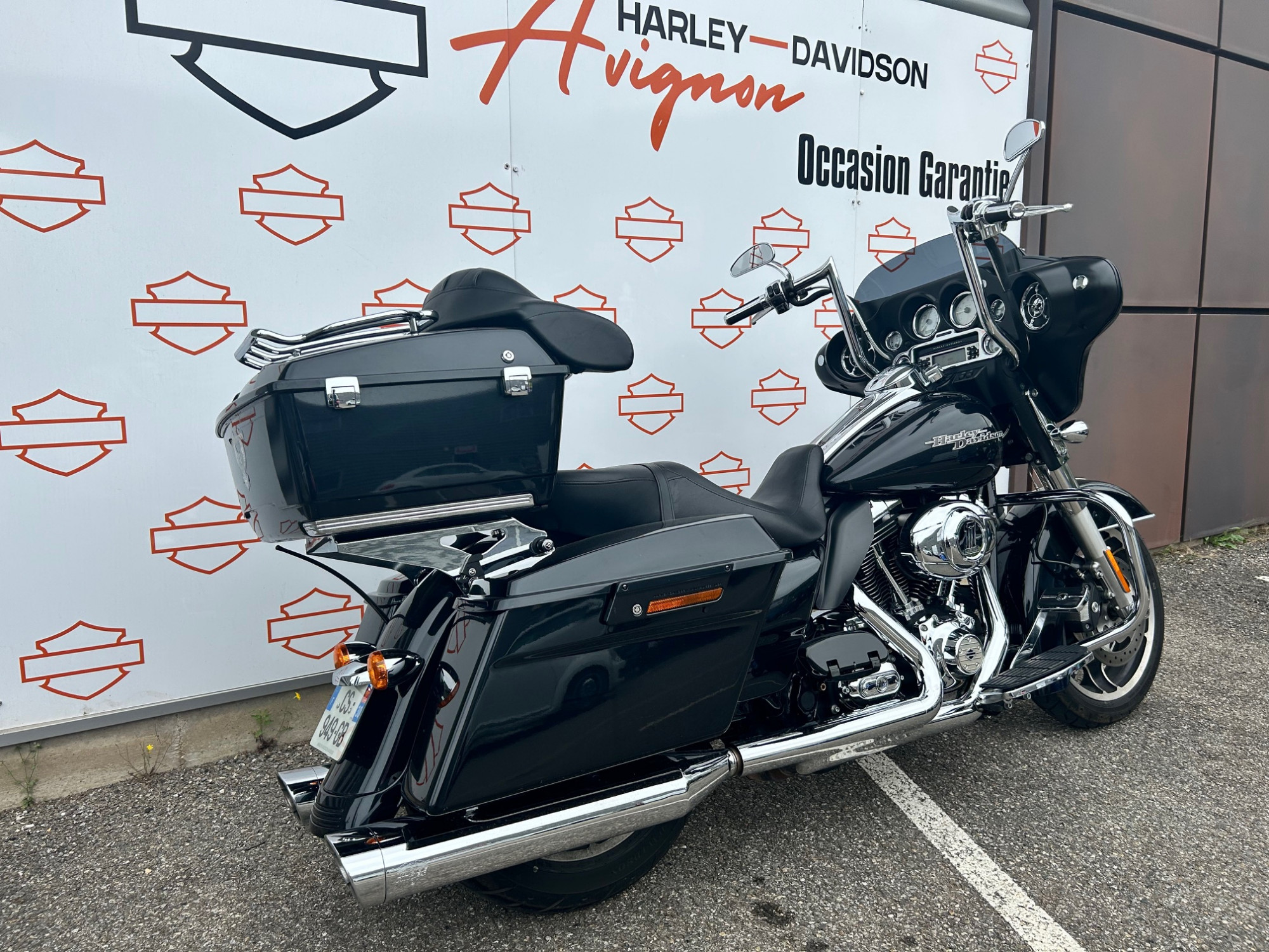 photo de HARLEY DAVIDSON TOURING STREET GLIDE 1690 1690 occasion de couleur  en vente à Rochefort Du Gard n°2