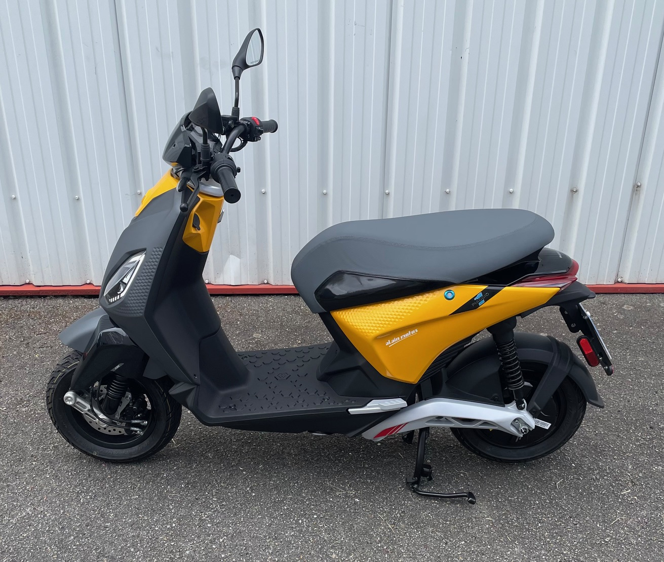 photo de PIAGGIO 1 ACTIVE 50 occasion de couleur  en vente à Lisieux n°2