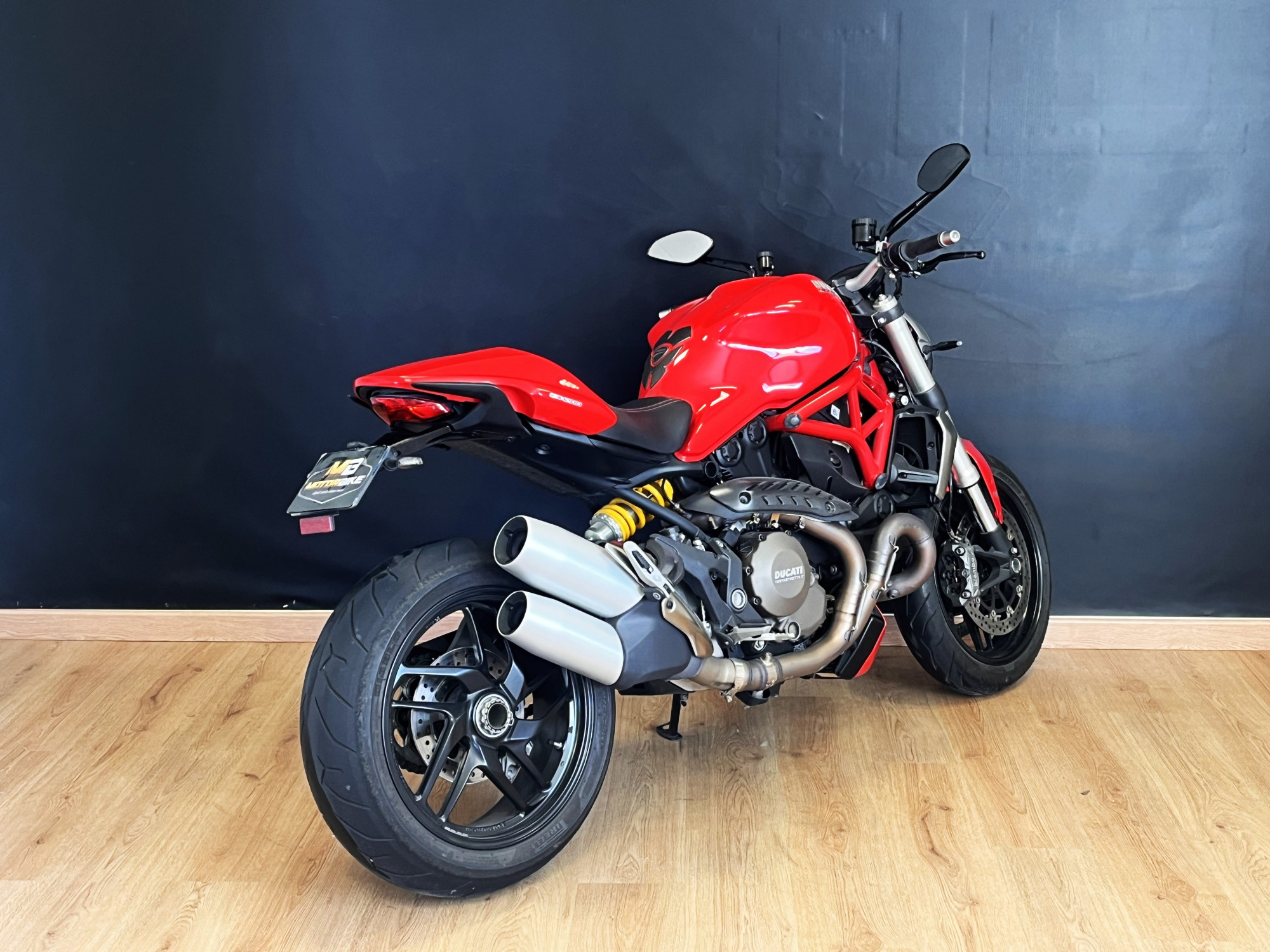 photo de DUCATI MONSTER 1200 1200 occasion de couleur  en vente à Sallertaine n°3