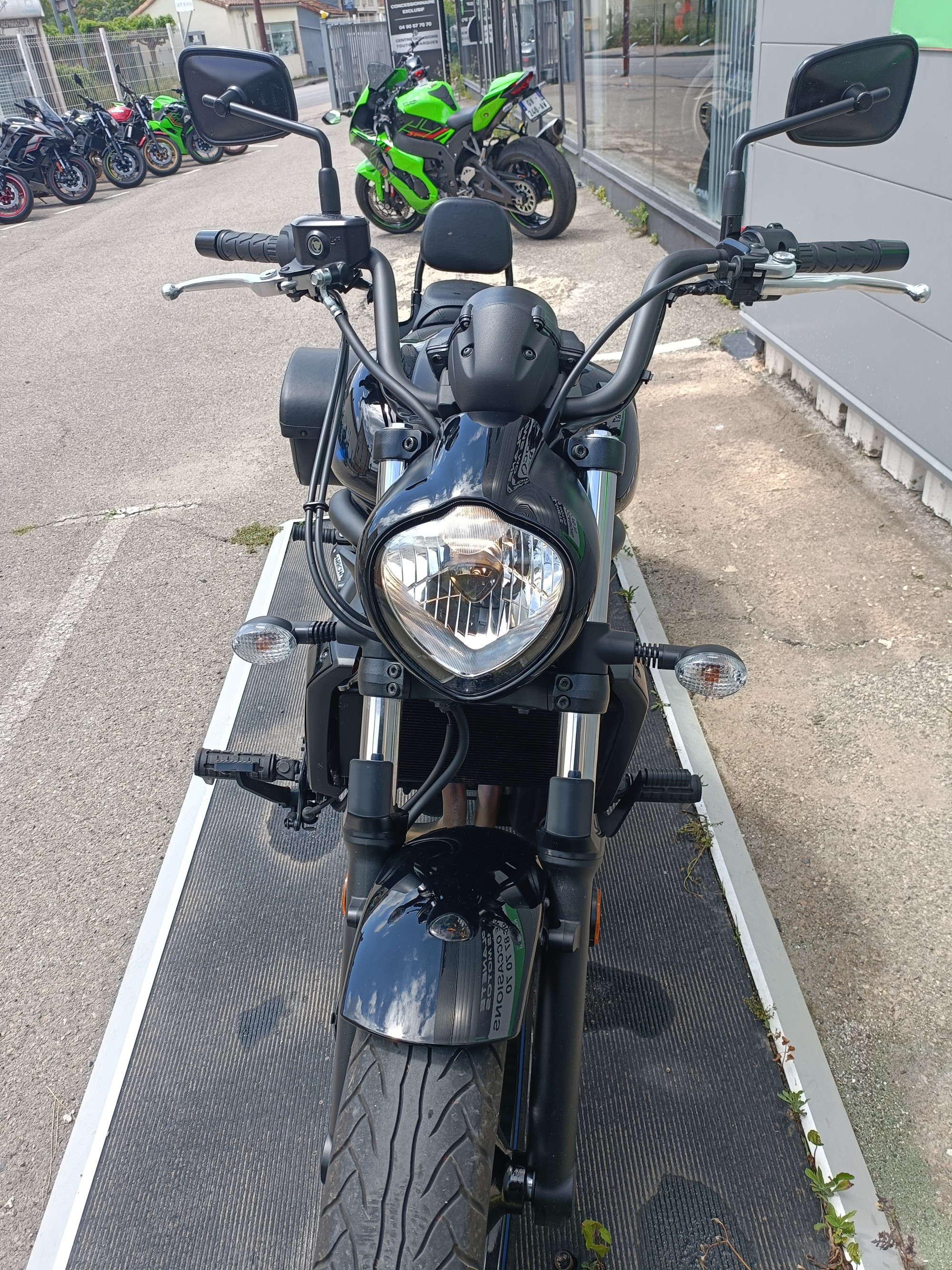 photo de KAWASAKI VULCANS 650 A2 LIGNE ARROW VALIS 650 occasion de couleur  en vente   Avignon