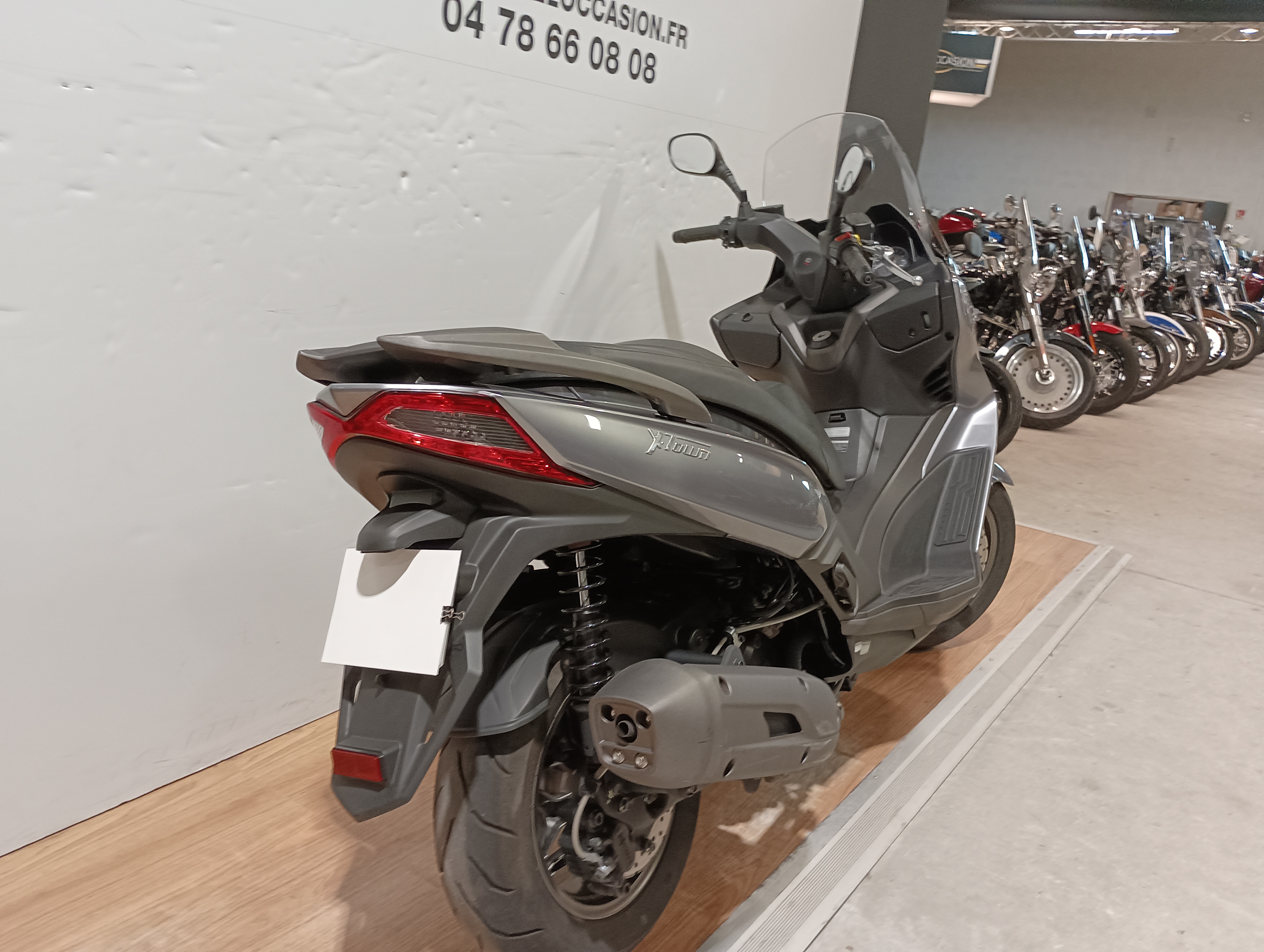 photo de KYMCO X-TOWN 125 125 occasion de couleur  en vente à Limonest n°2