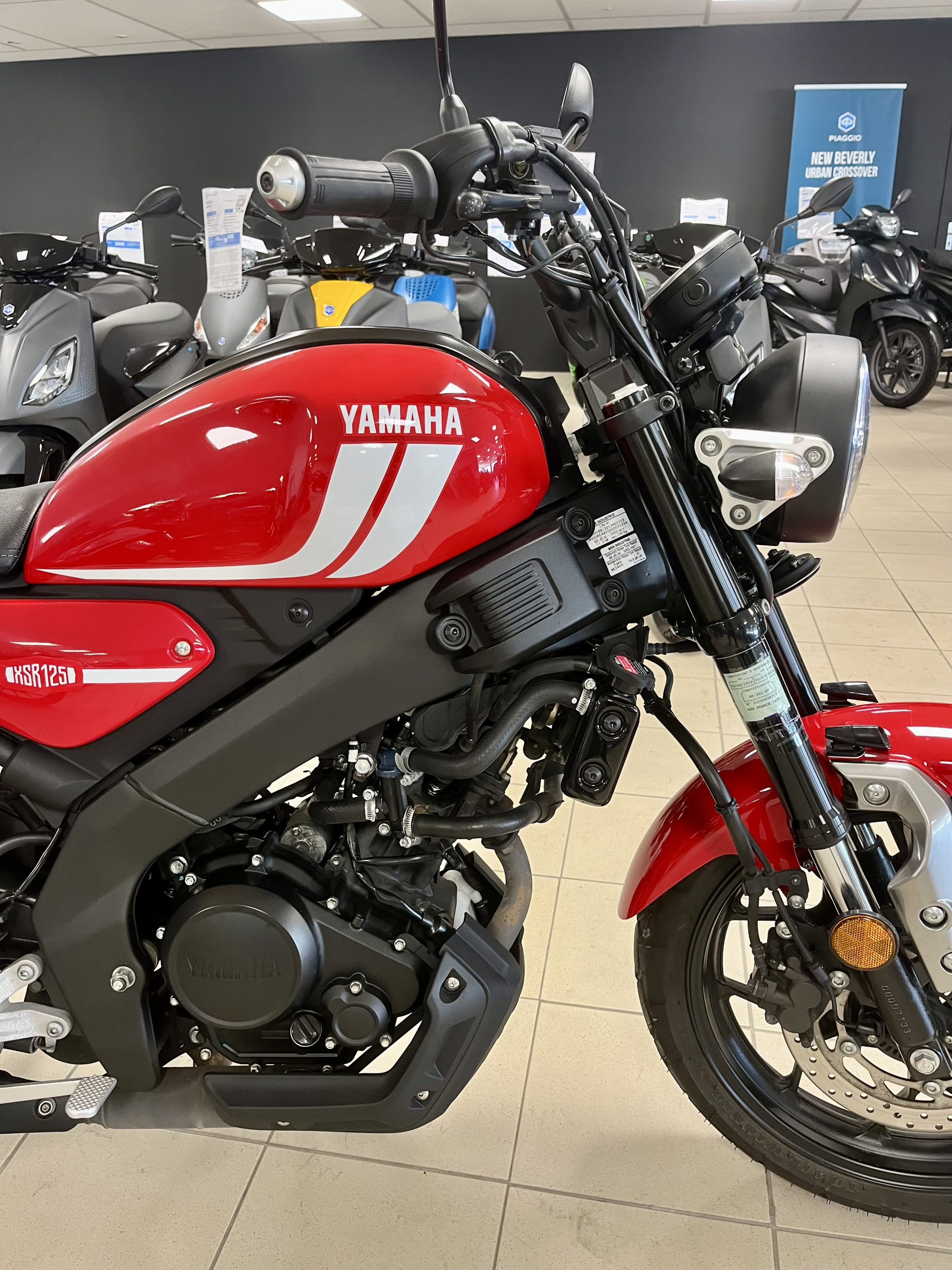 photo de YAMAHA XSR 125 125 occasion de couleur  en vente à Lanester n°3