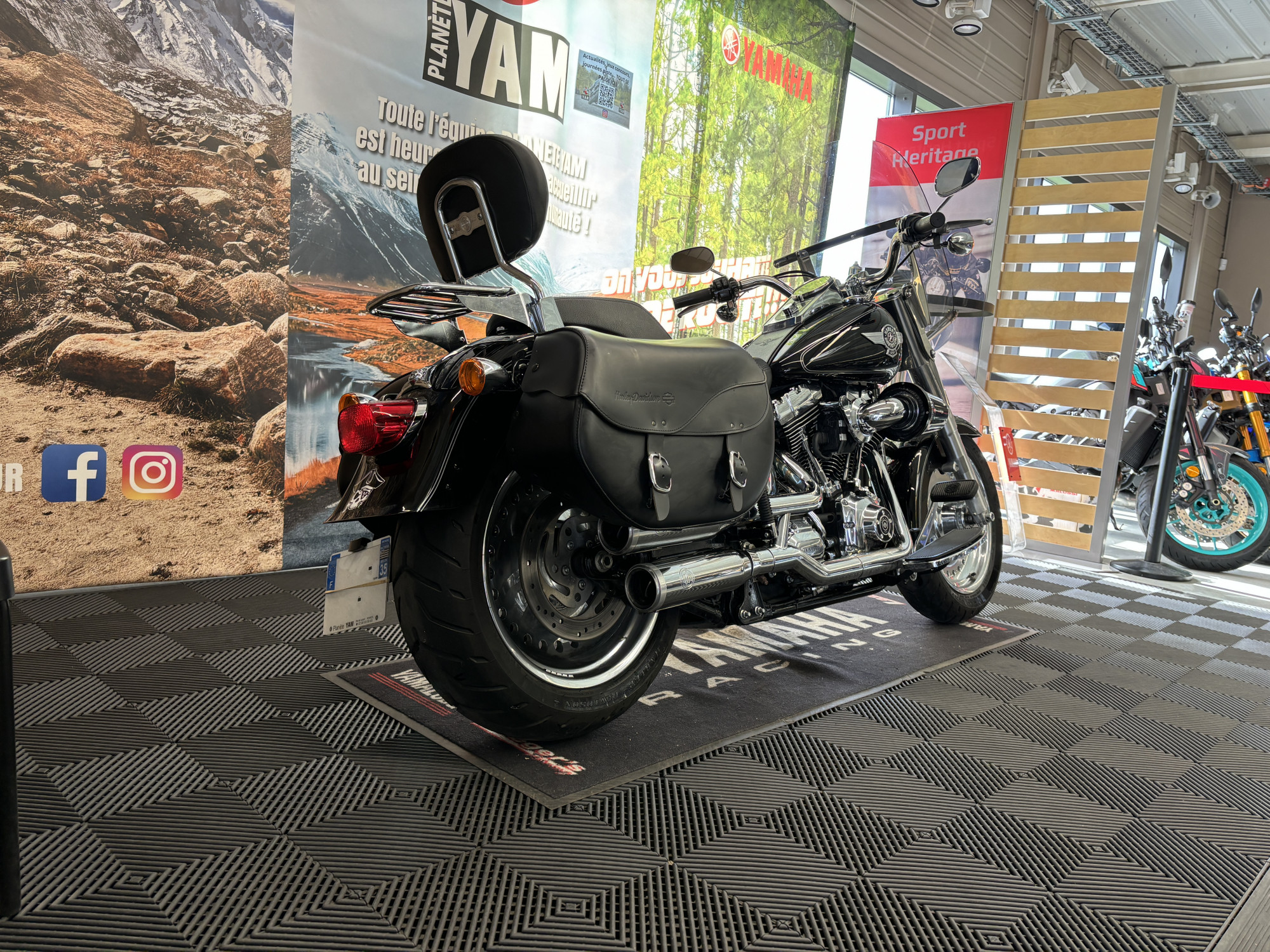 photo de HARLEY DAVIDSON SOFTAIL FAT BOY 1690 1690 occasion de couleur  en vente à Rennes n°3