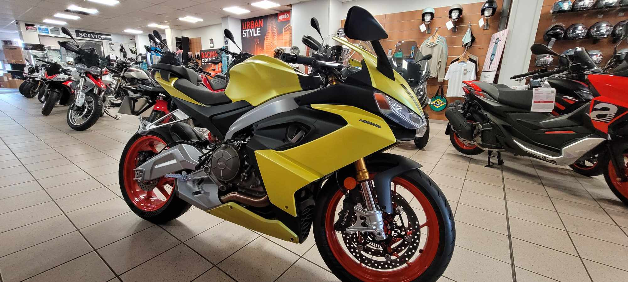 photo de APRILIA RS 660 35KW 660 occasion de couleur  en vente à Frejus n°3