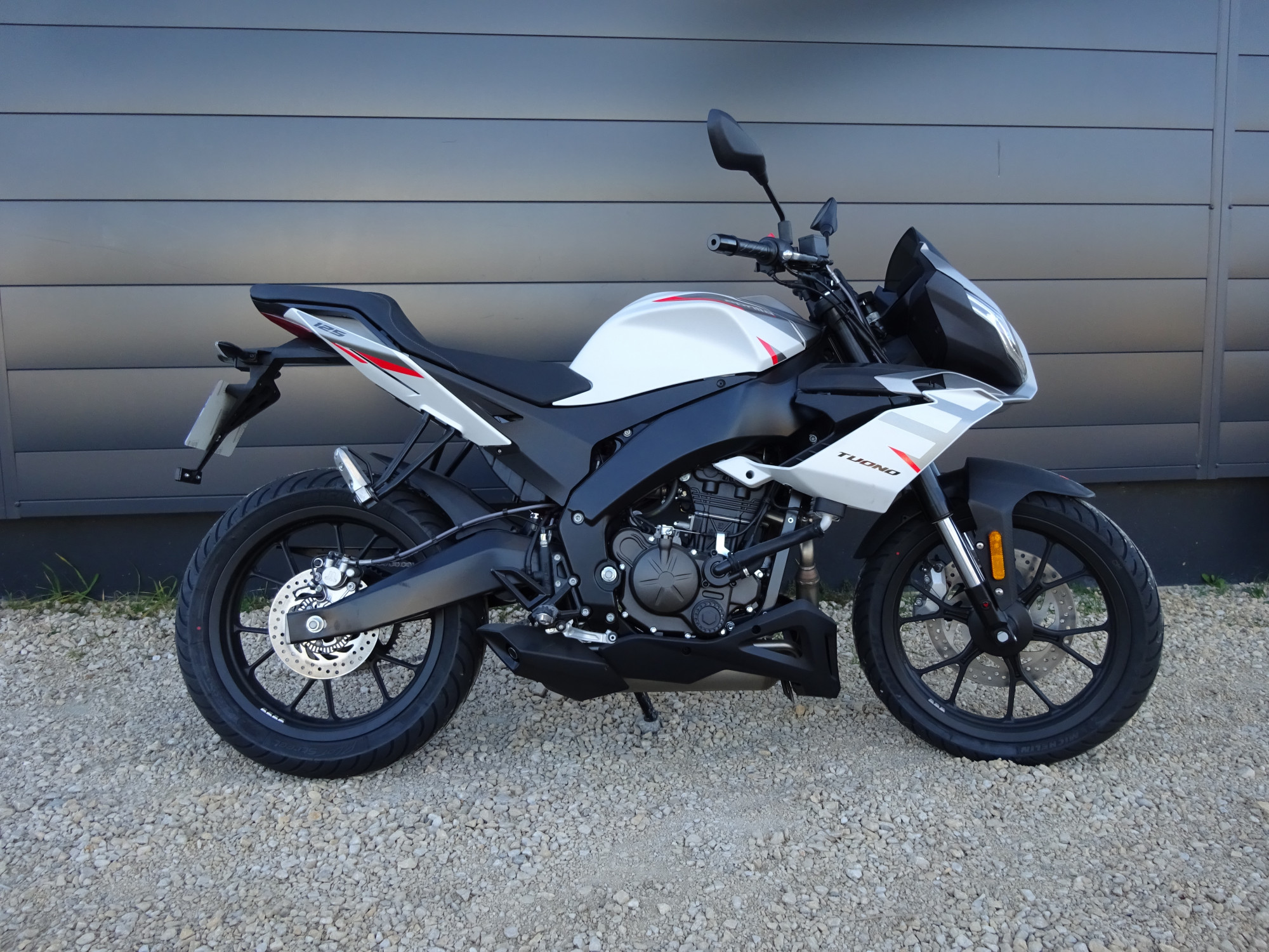 Annonce moto Aprilia TUONO 125 ABS
