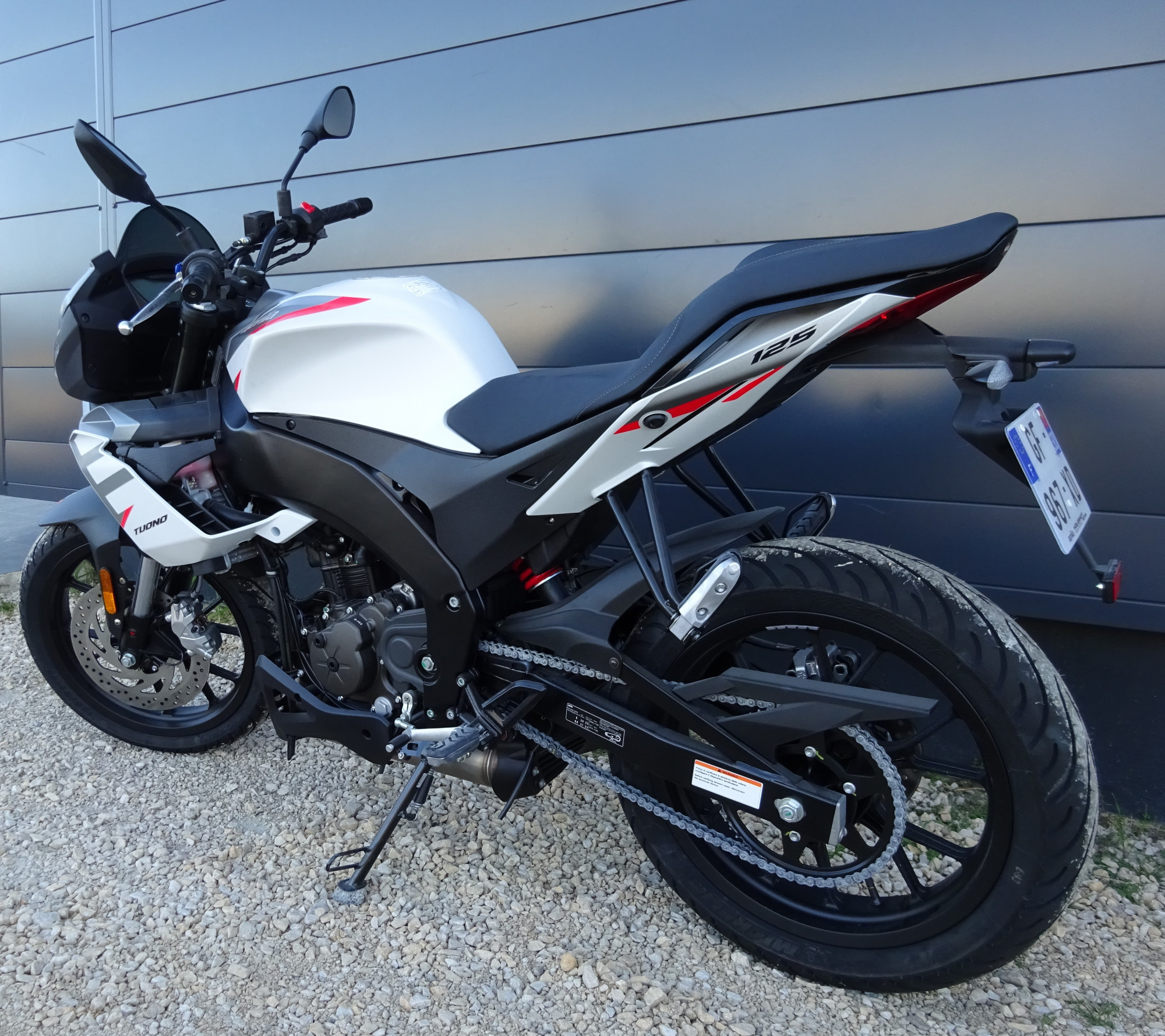 photo de APRILIA TUONO 125 ABS 125 occasion de couleur  en vente à Ales n°2