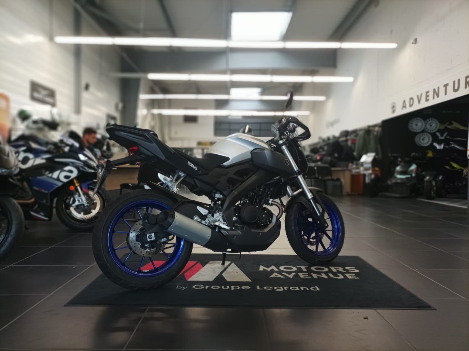 photo de YAMAHA MT-125 ABS 125 occasion de couleur  en vente   Le Mans