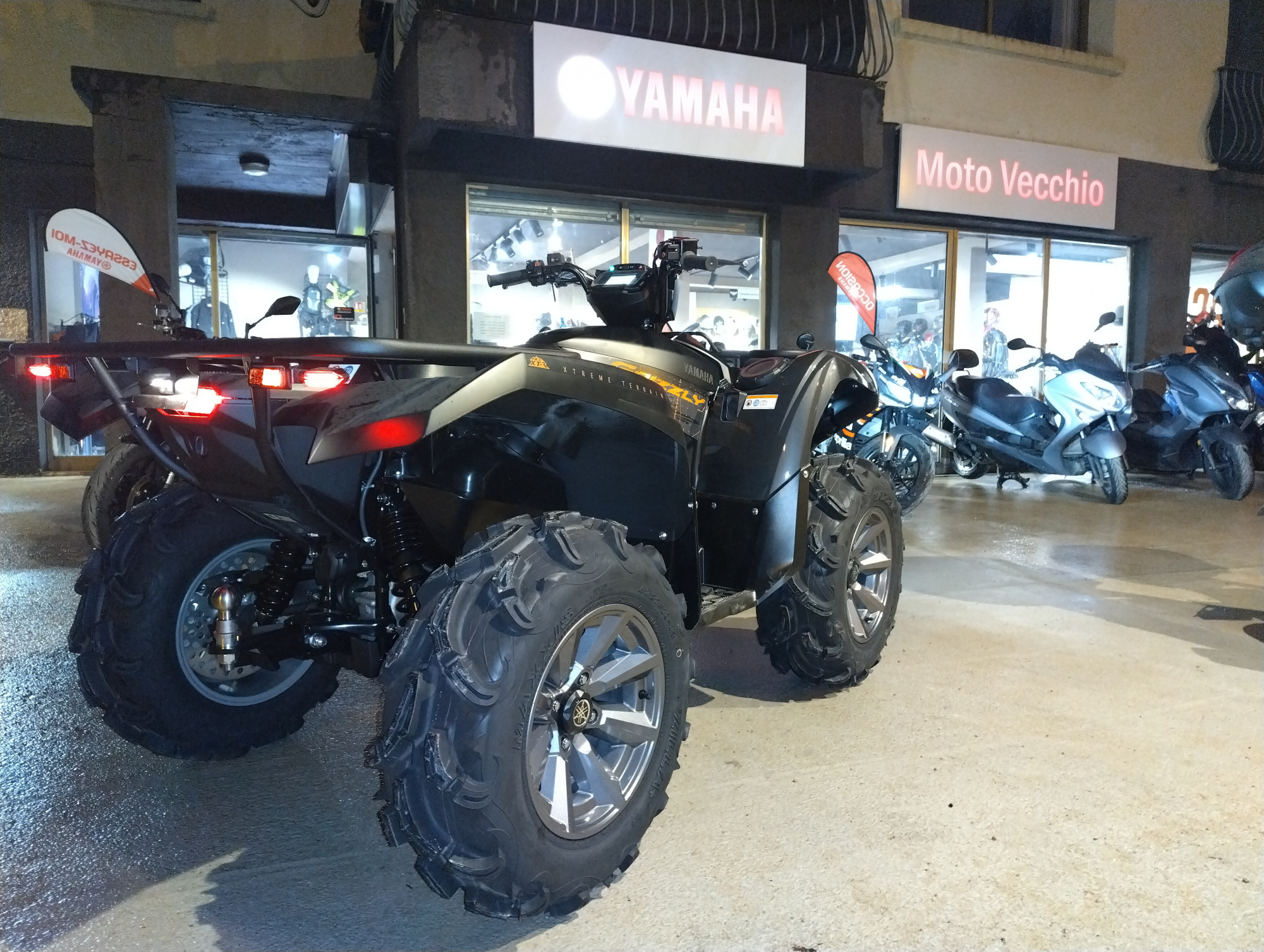 photo de YAMAHA YFM GRIZZLY 700 occasion de couleur  en vente à Porto Vecchio n°3