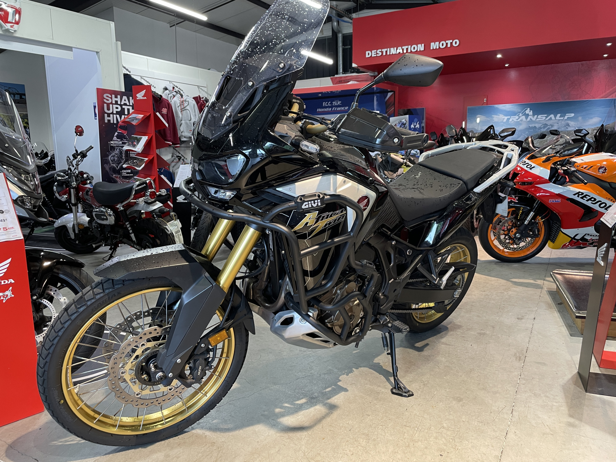 photo de HONDA AFRICA TWIN CRF1100L ADVENTURE S 1100 occasion de couleur  en vente   Tregueux