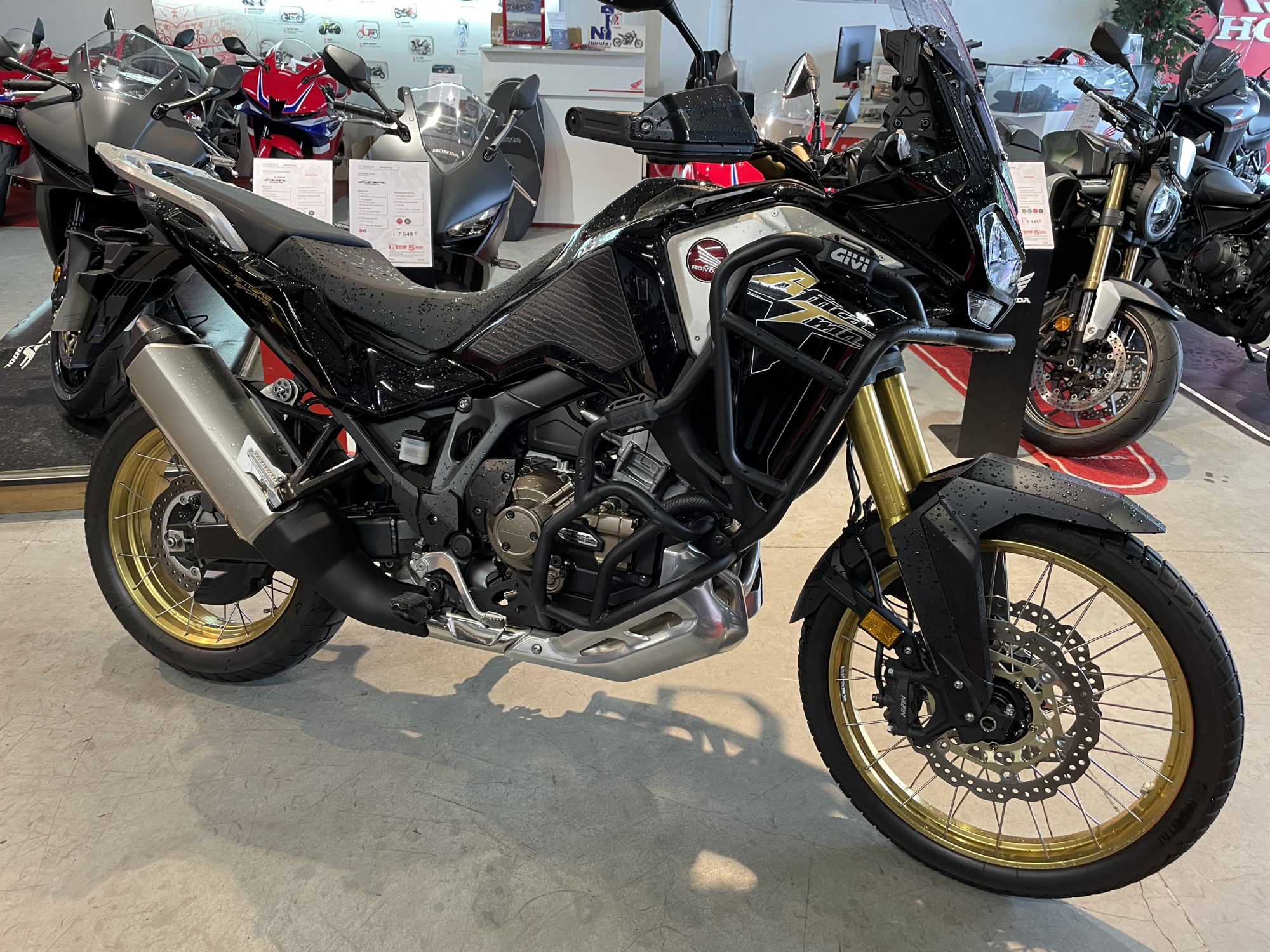 photo de HONDA AFRICA TWIN CRF1100L ADVENTURE S 1100 occasion de couleur  en vente à Tregueux n°2