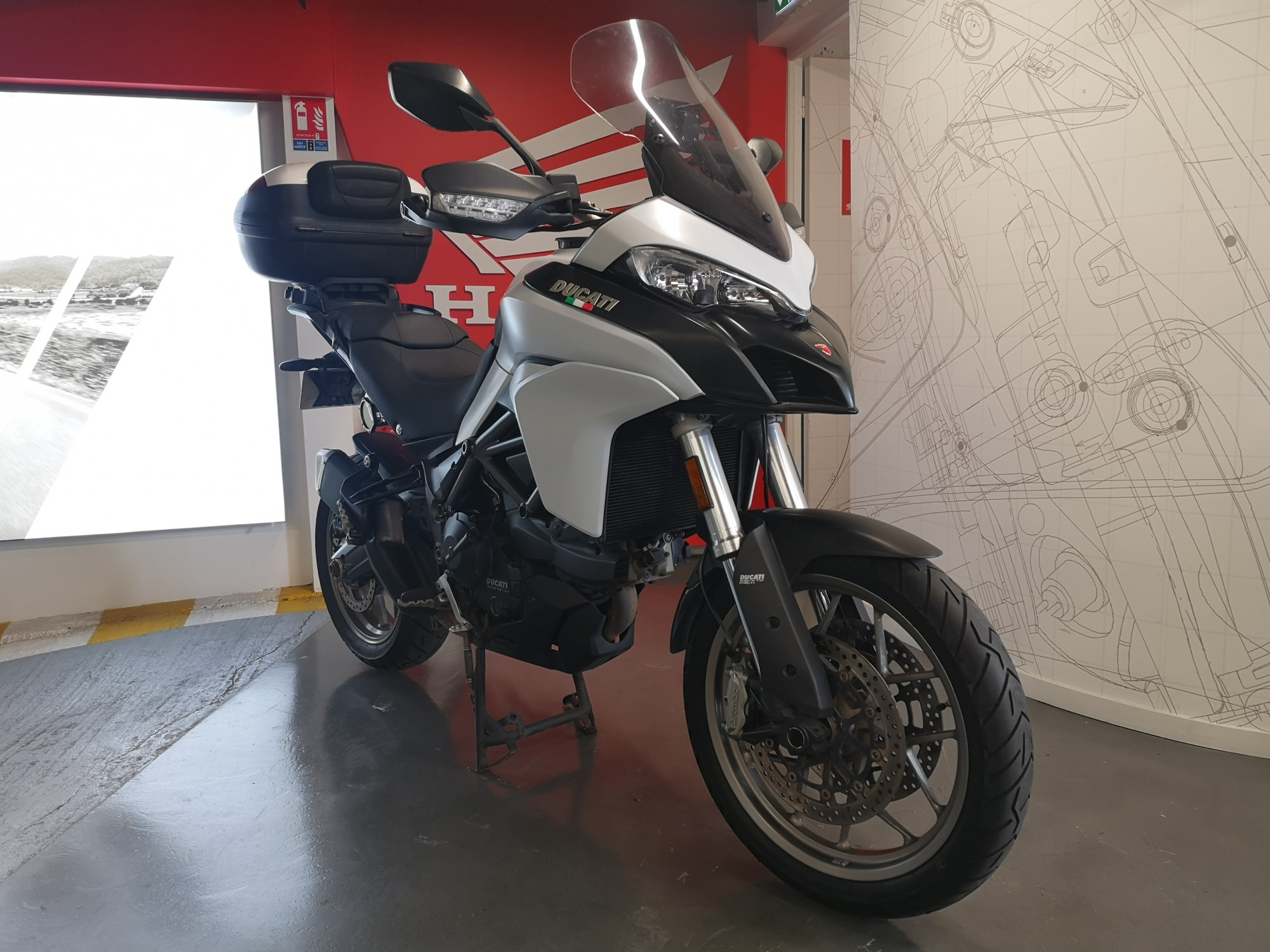 photo de DUCATI MULTISTRADA 950 950 occasion de couleur  en vente à Paris 10 n°3