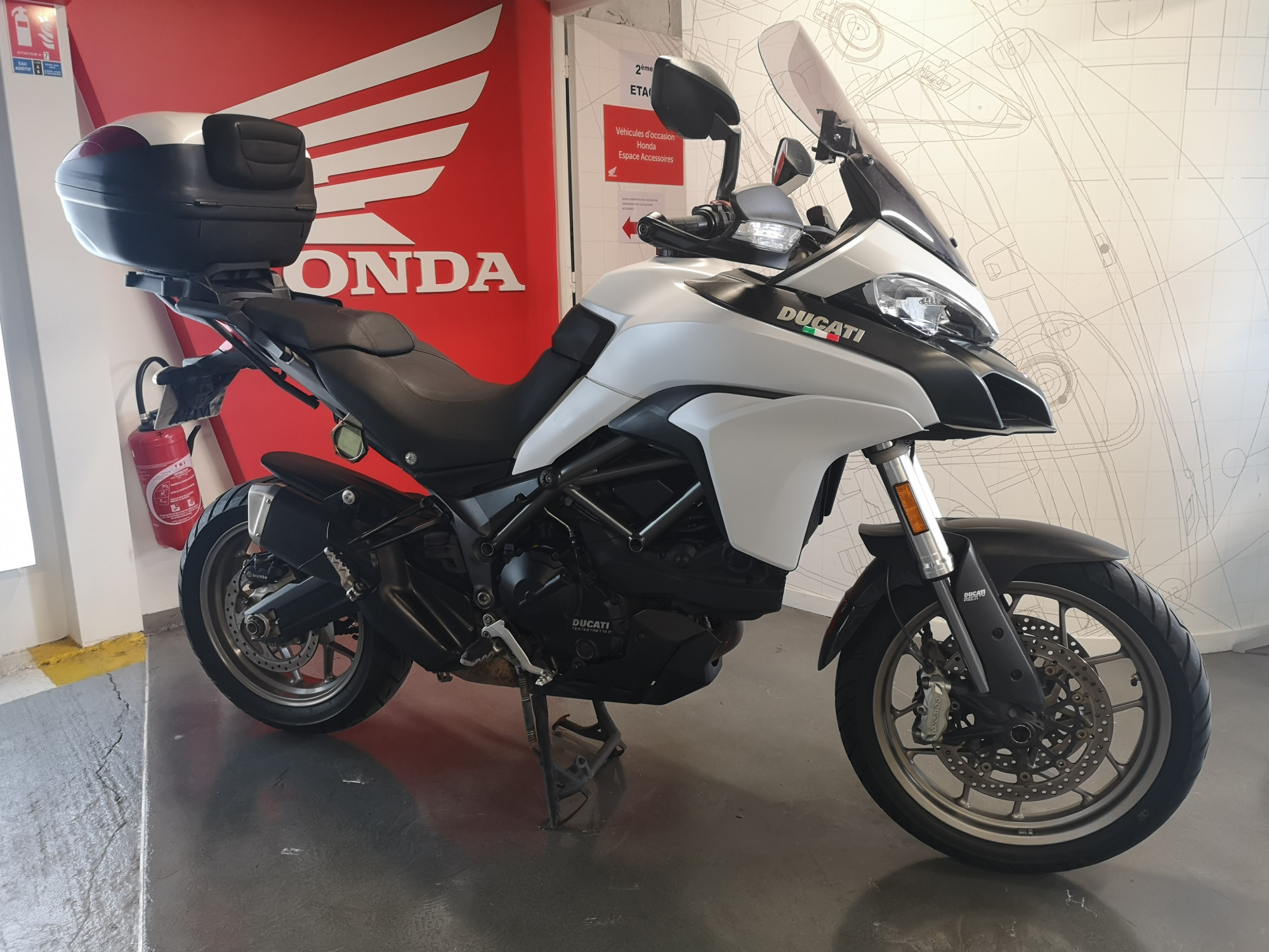 photo de DUCATI MULTISTRADA 950 950 occasion de couleur  en vente à Paris 10 n°2