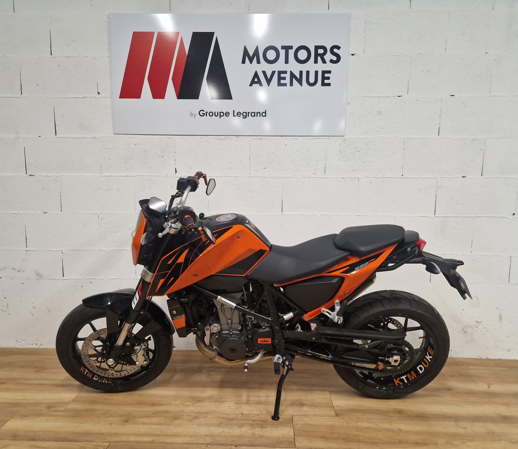 photo de KTM 690 DUKE ABS 650 occasion de couleur  en vente à Tours n°2