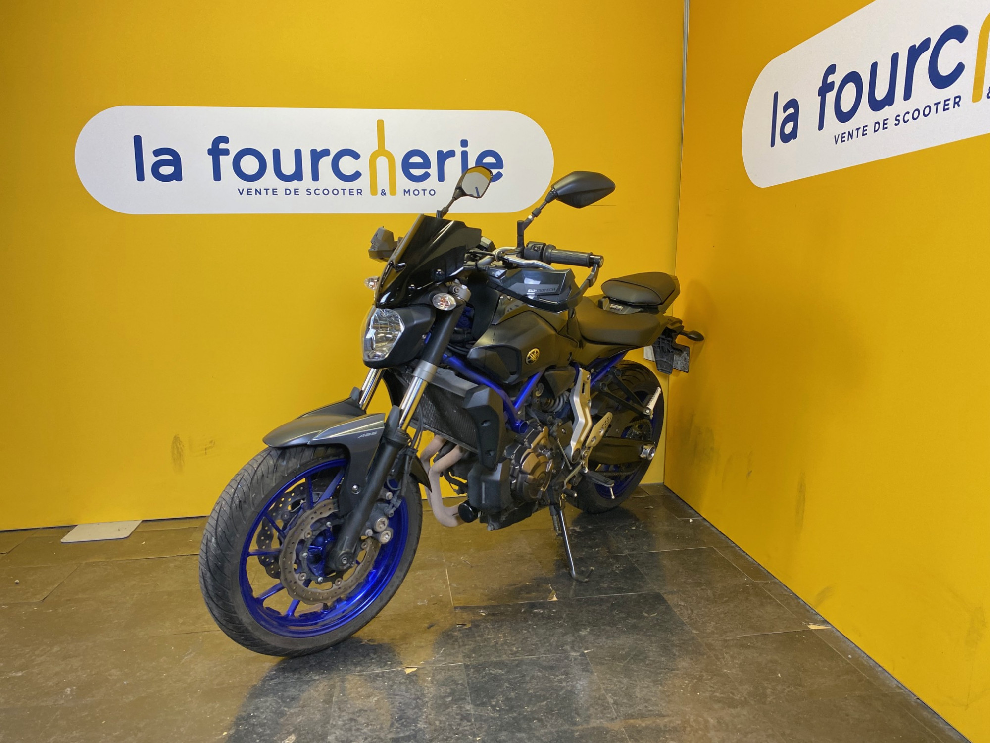 photo de YAMAHA MT-07 689 occasion de couleur  en vente à Paris 15 n°3