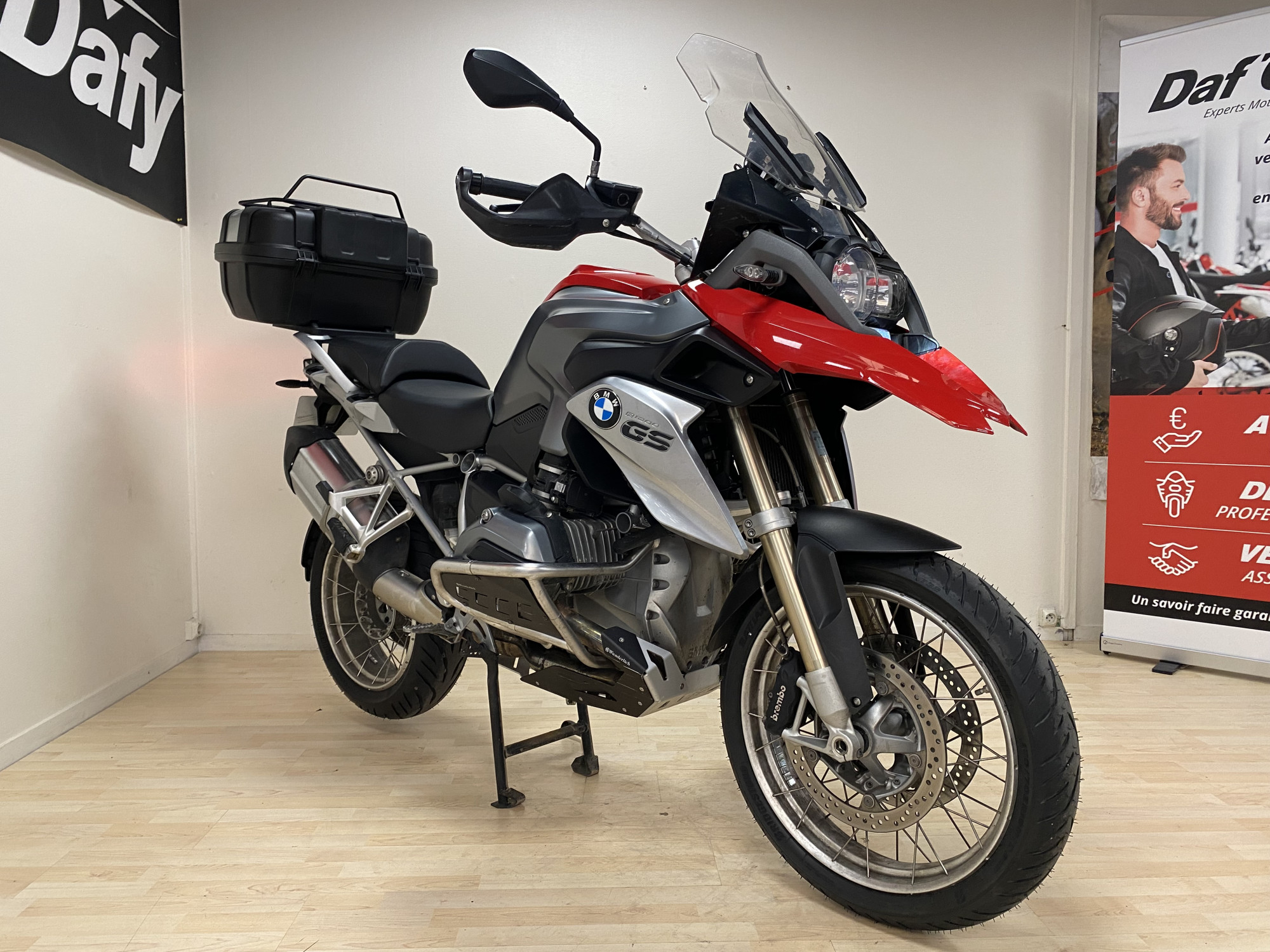 photo de BMW R 1200 1200 occasion de couleur  en vente à Champniers n°1