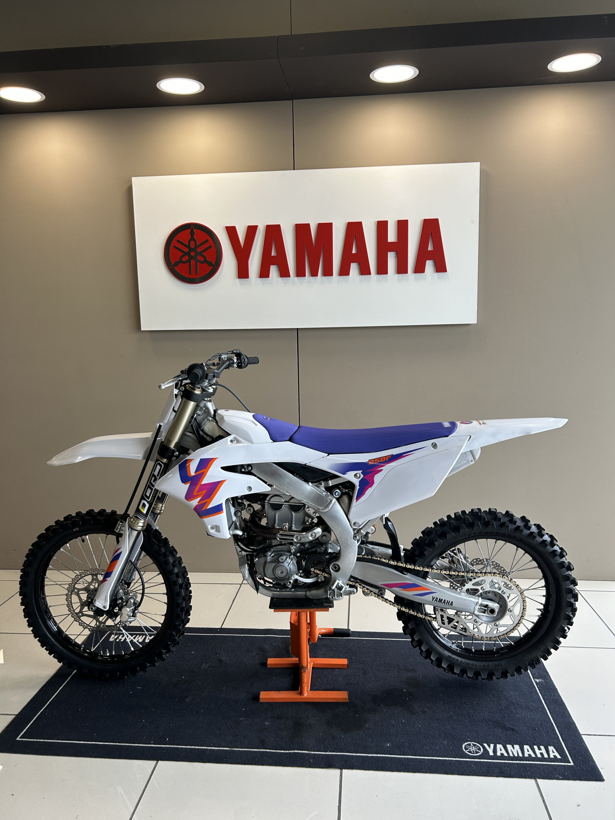 photo de YAMAHA YZ 250 occasion de couleur  en vente à Lescure D Albigeois n°2