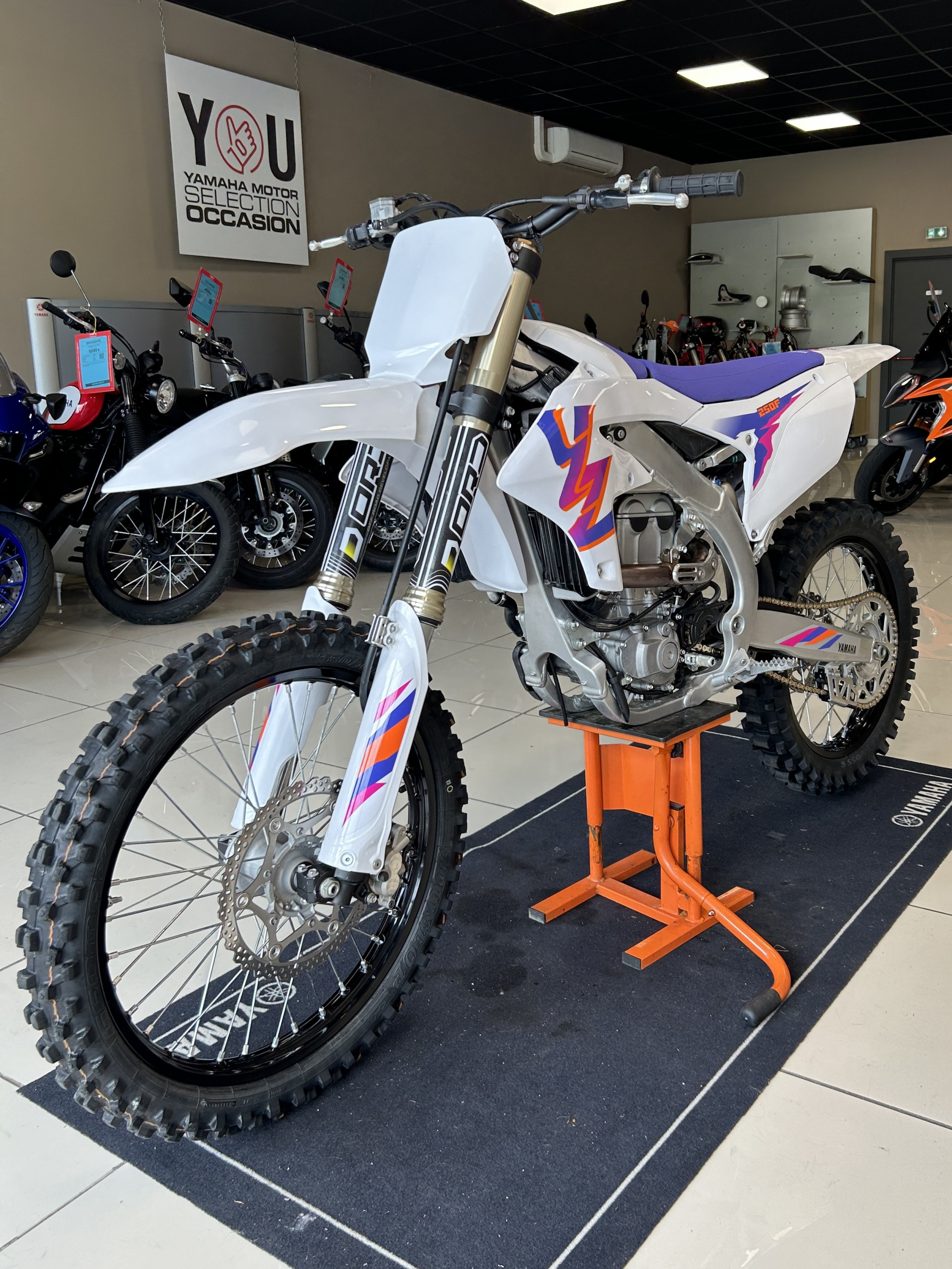 photo de YAMAHA YZ 250 occasion de couleur  en vente à Lescure D Albigeois n°3