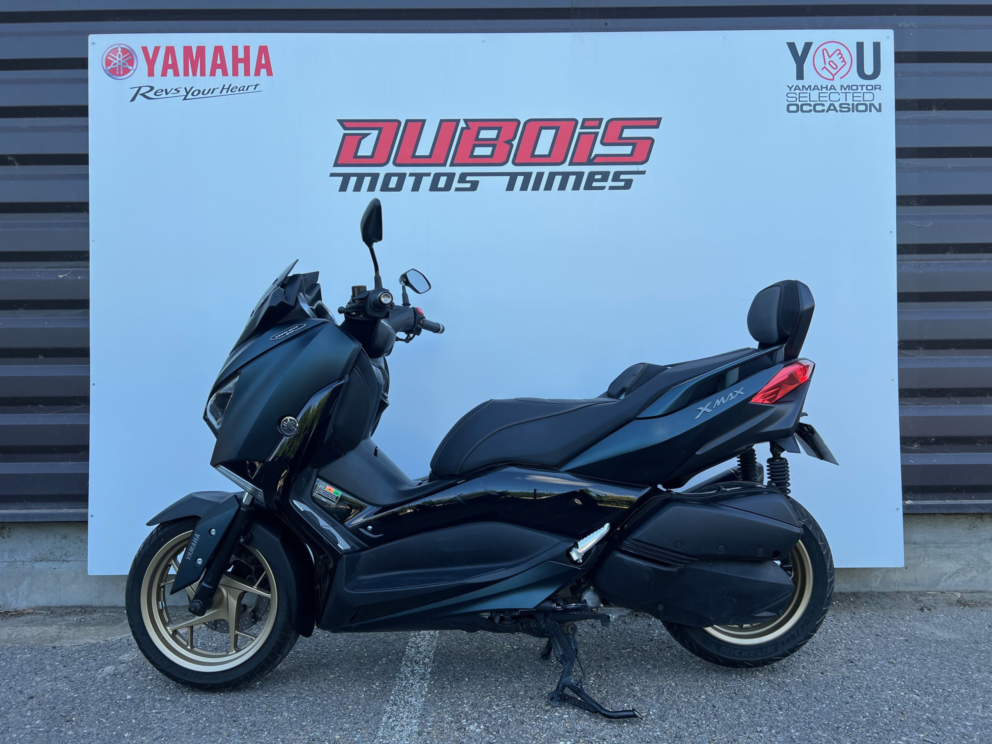 photo de YAMAHA XMAX 300 TECH MAX 300 occasion de couleur  en vente à Nimes n°3