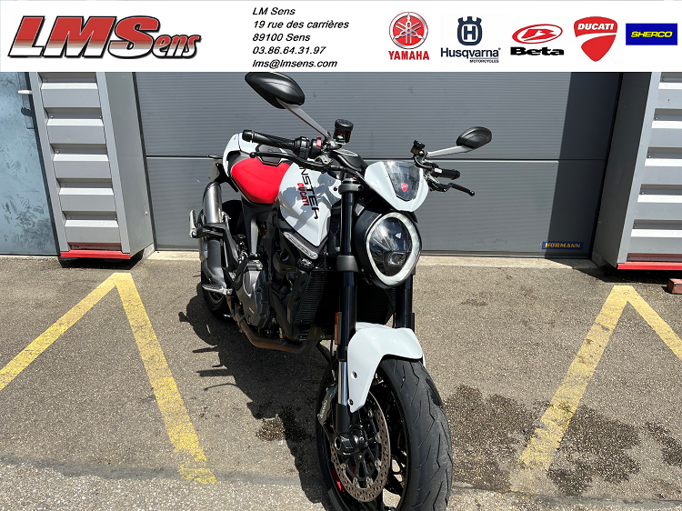 photo de DUCATI MONSTER 937 937 occasion de couleur  en vente à Sens n°2