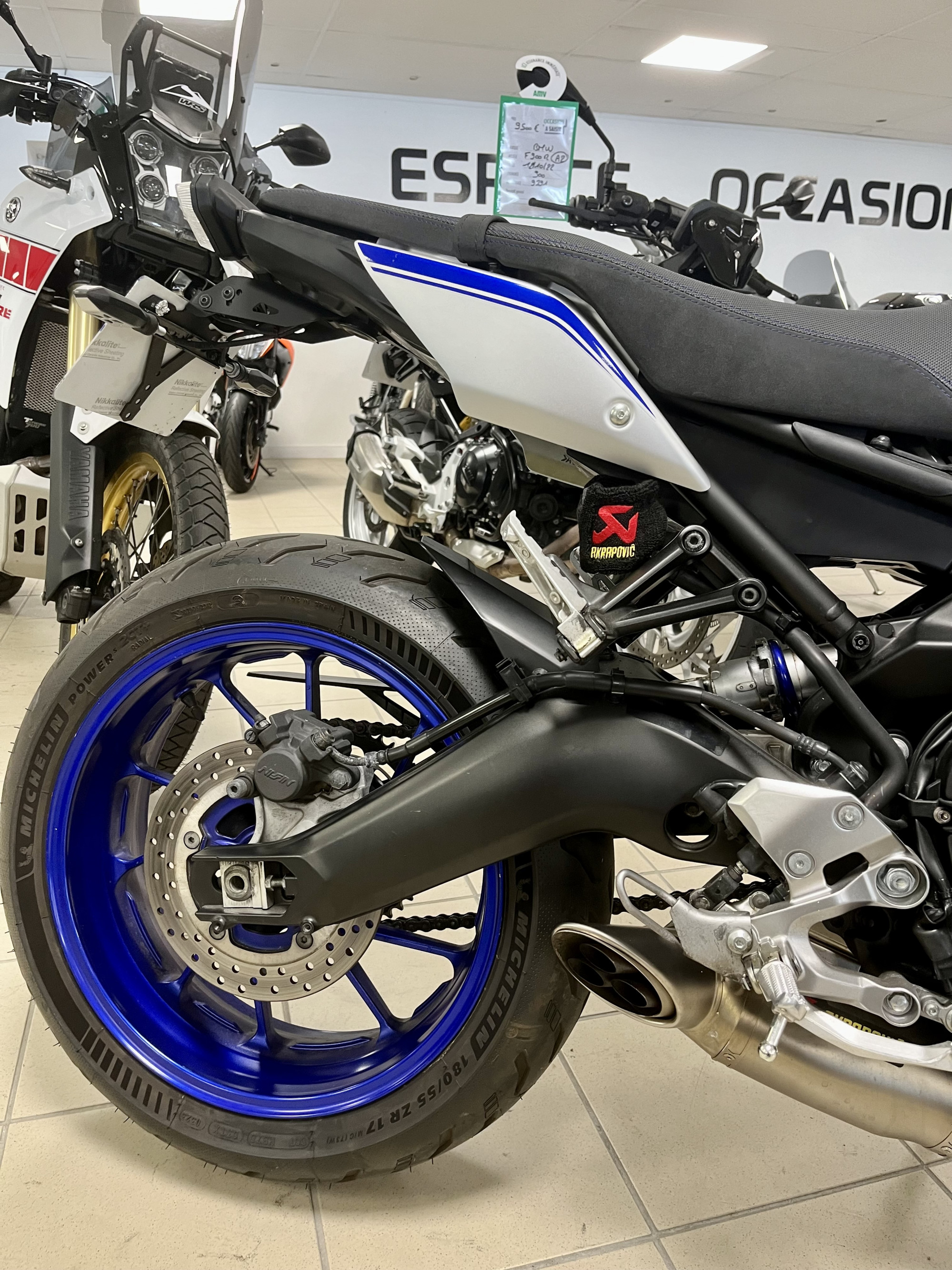 photo de YAMAHA MT-09 STREET R. 850 occasion de couleur  en vente à Lanester n°3