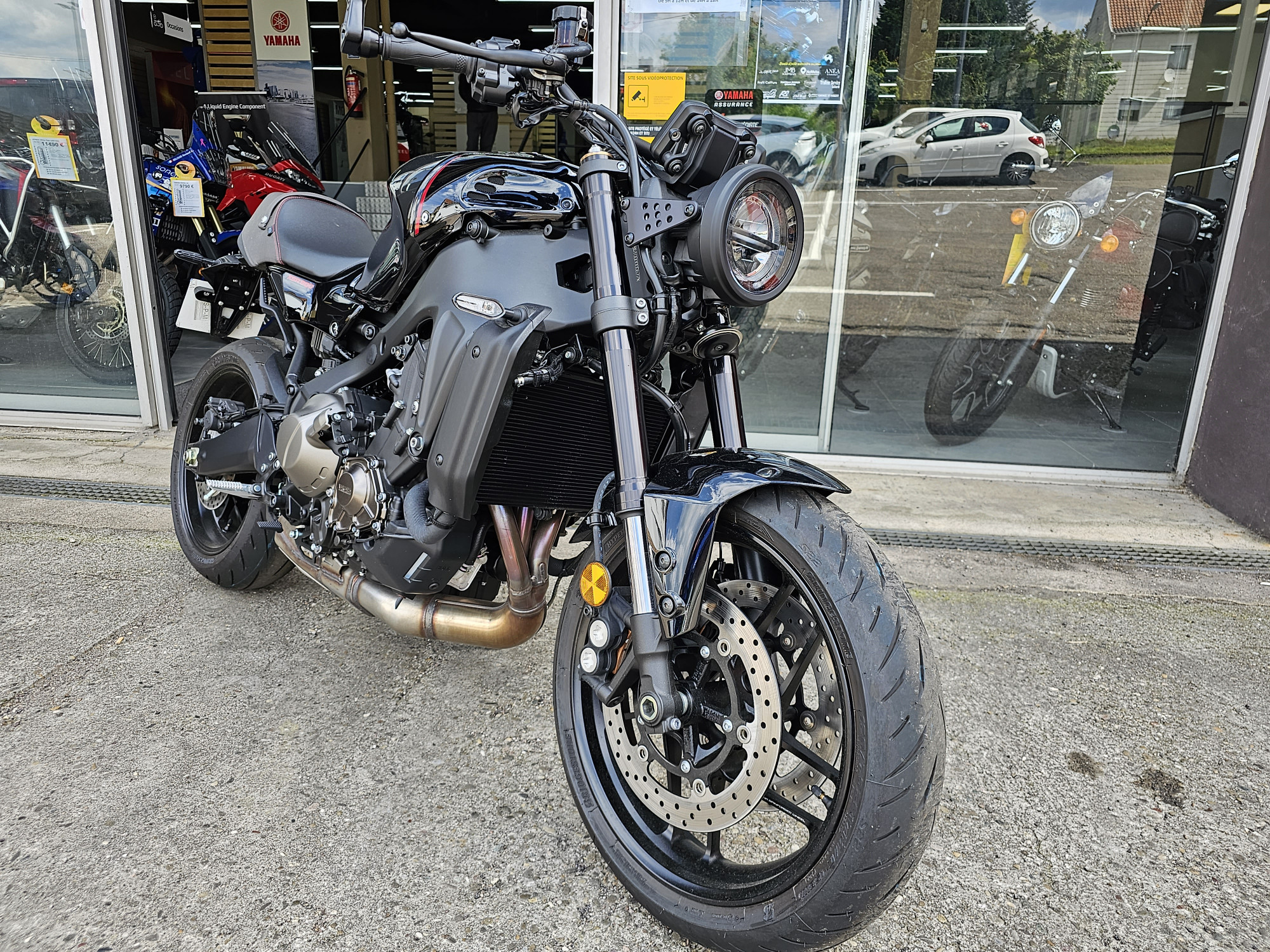 photo de YAMAHA XSR 900 A 900 occasion de couleur  en vente à Cocheren n°2