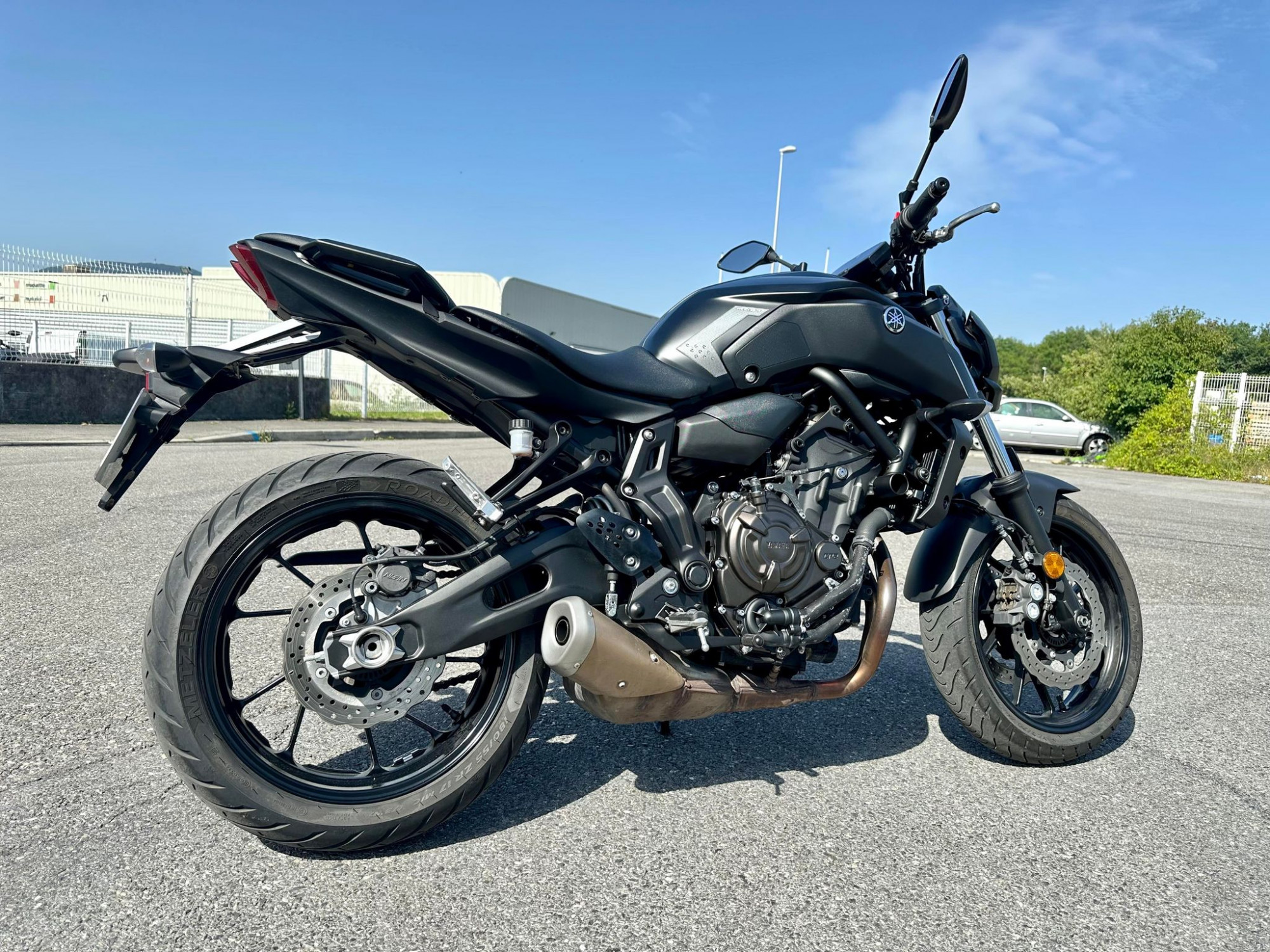 photo de YAMAHA MT-07 689 occasion de couleur  en vente à Ville La Grand n°1